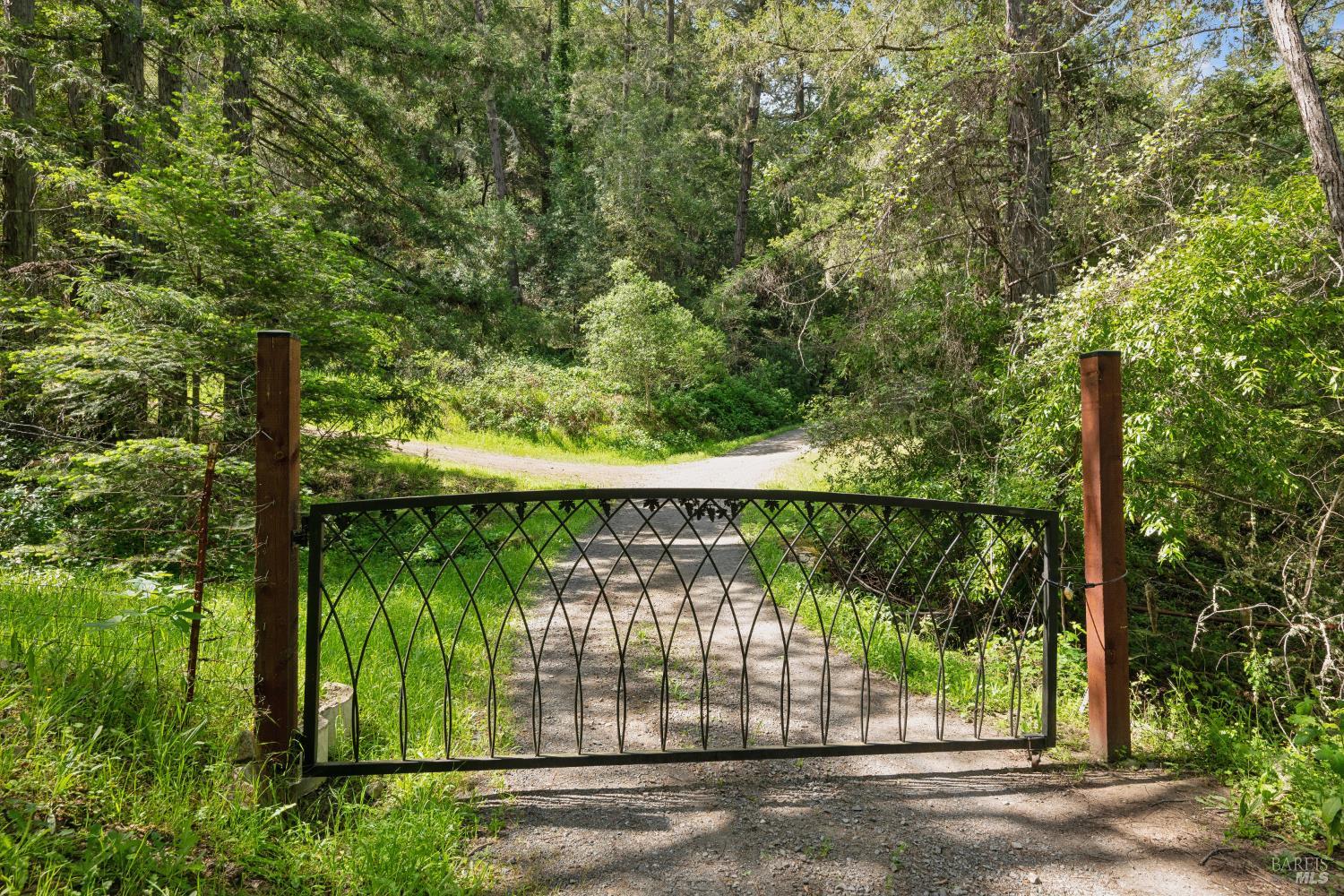 1311 W Dry Creek Road