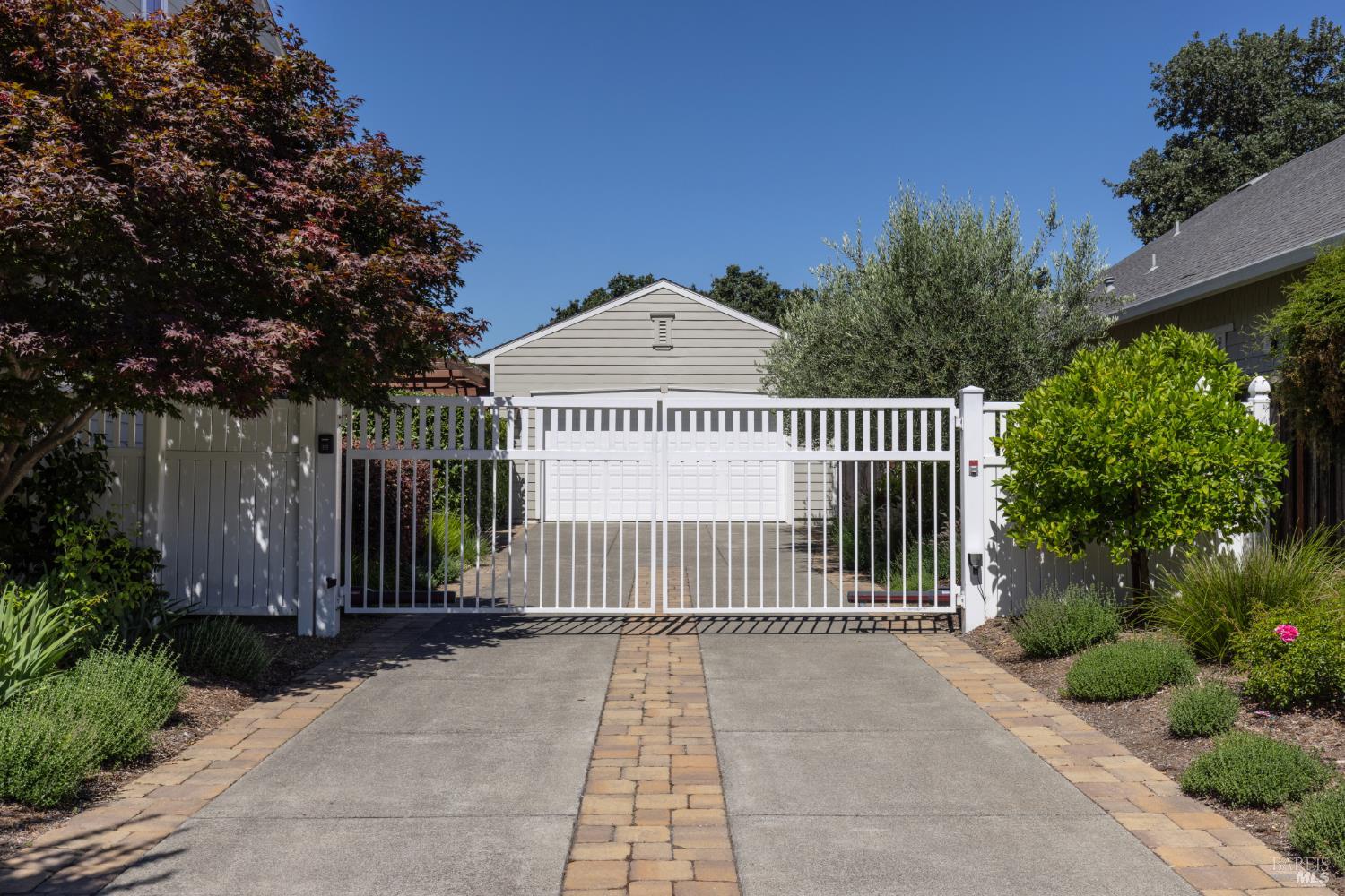1183 Pearce Drive