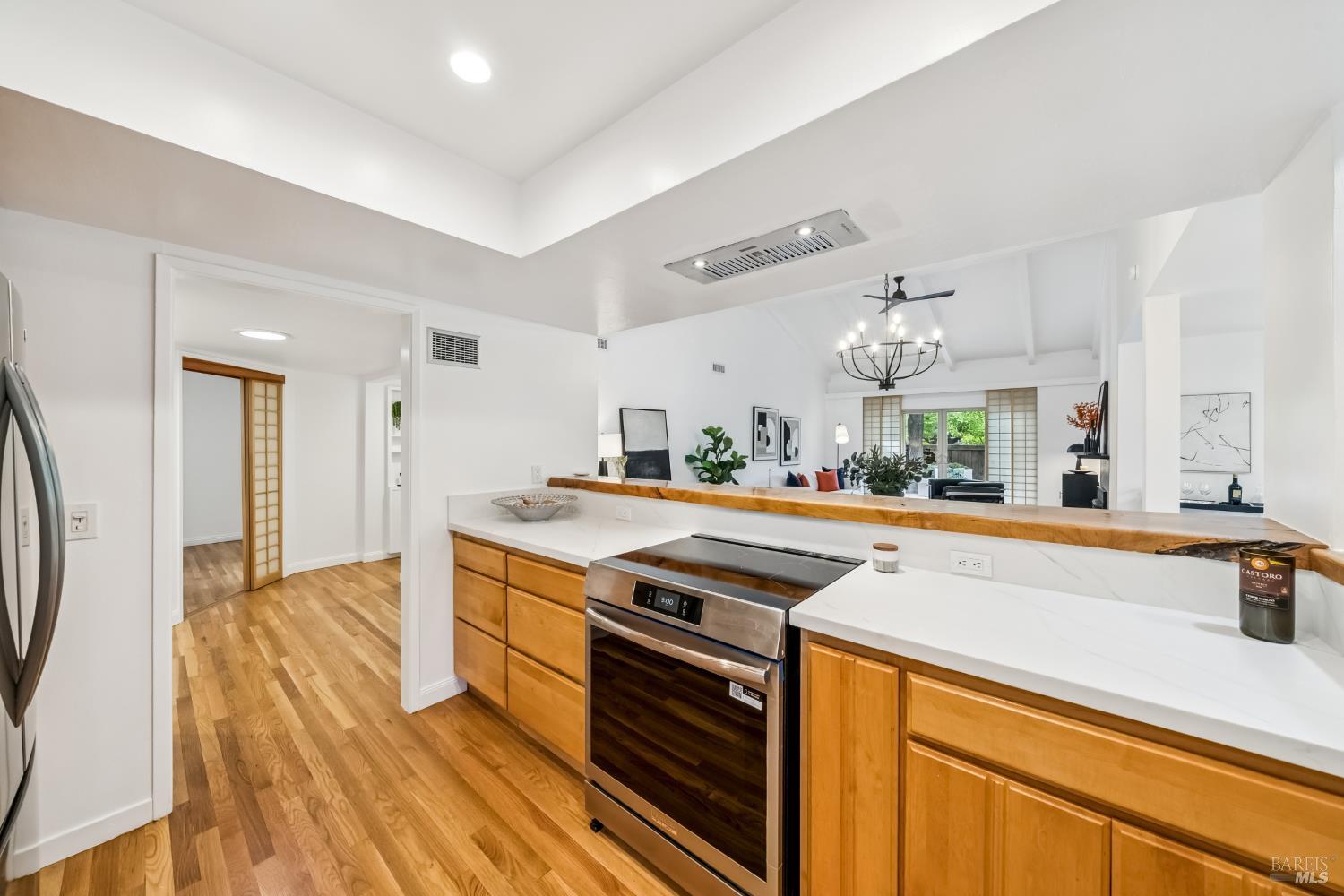 71 Creek Lane