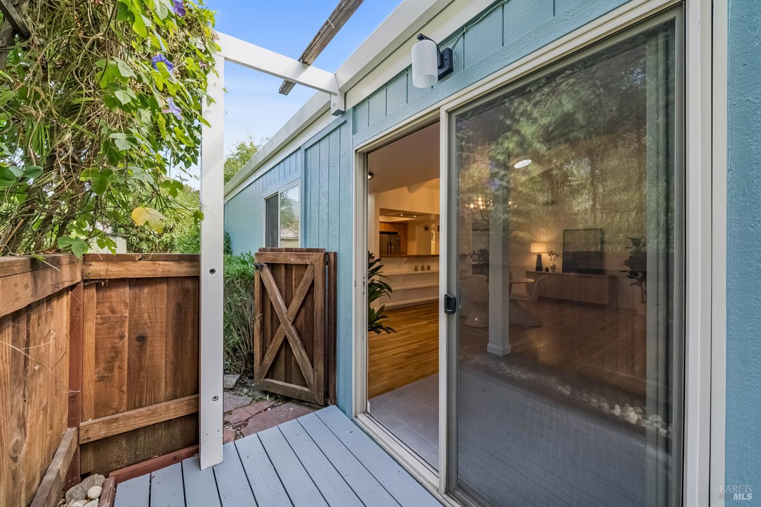 71 Creek Lane