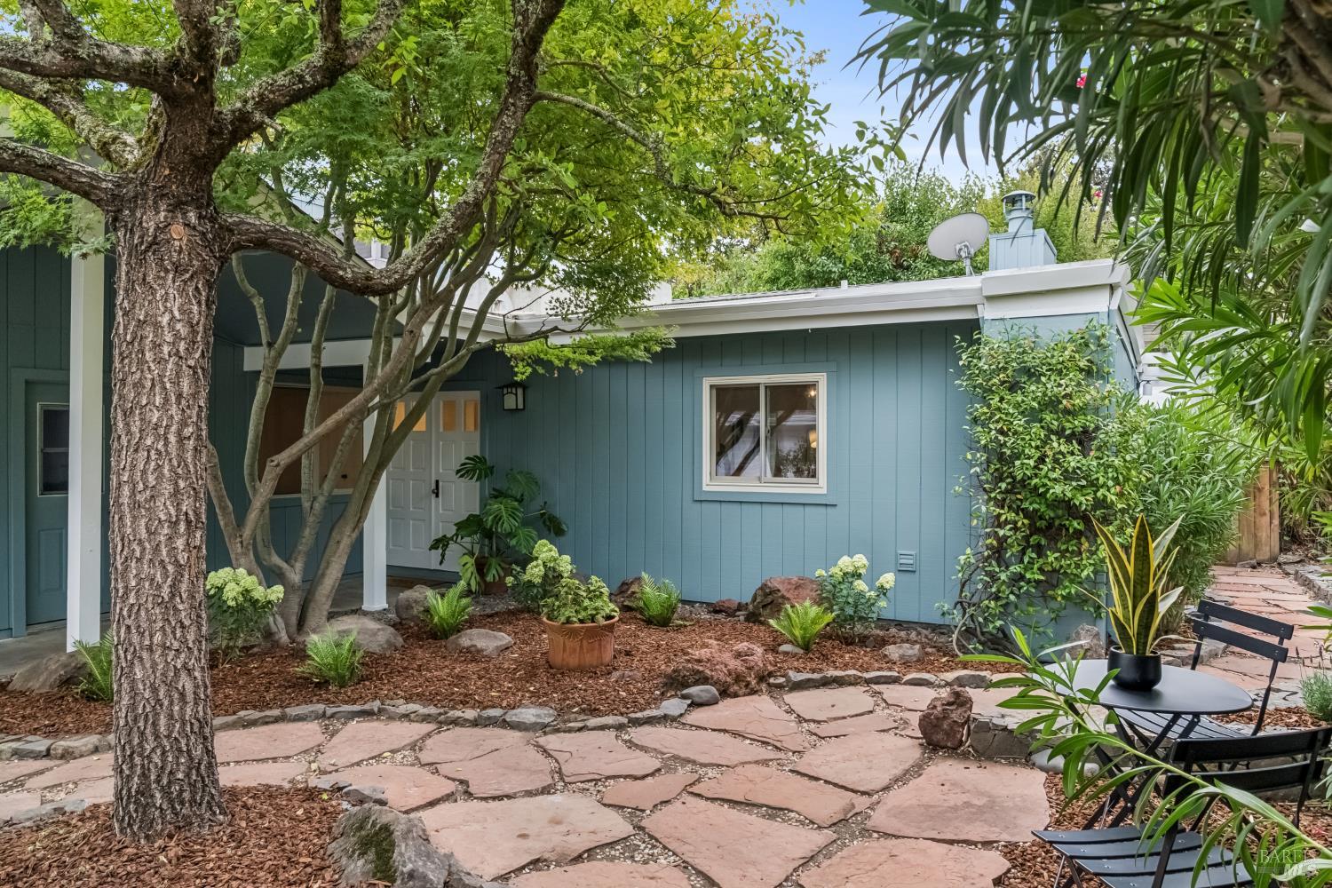 71 Creek Lane