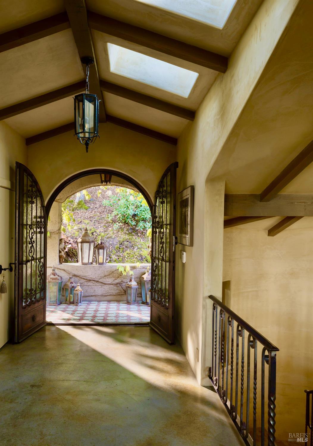 6640 Sonoma Mountain Road