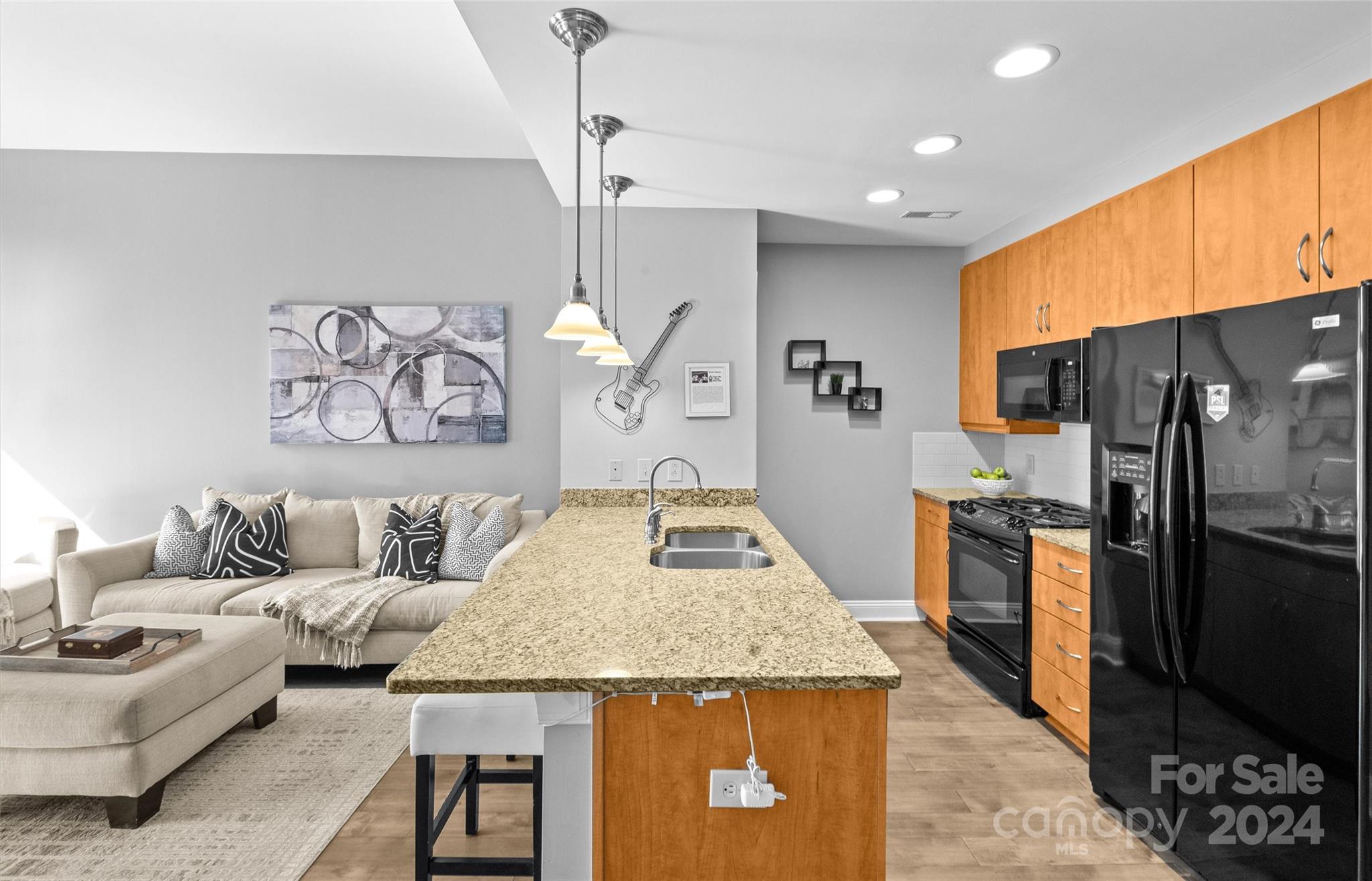 701 Royal Court Unit: 805
