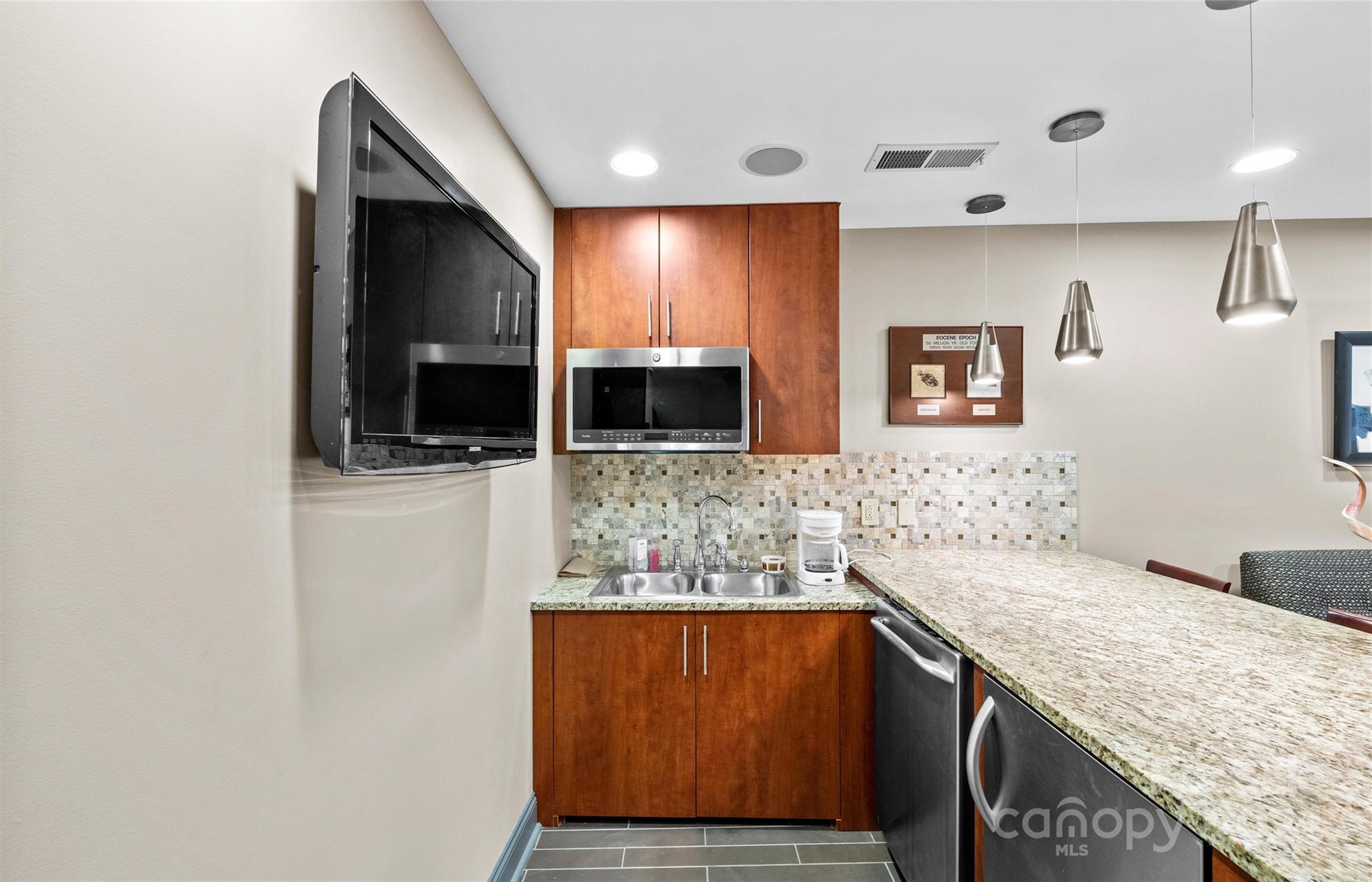 701 Royal Court Unit: 805