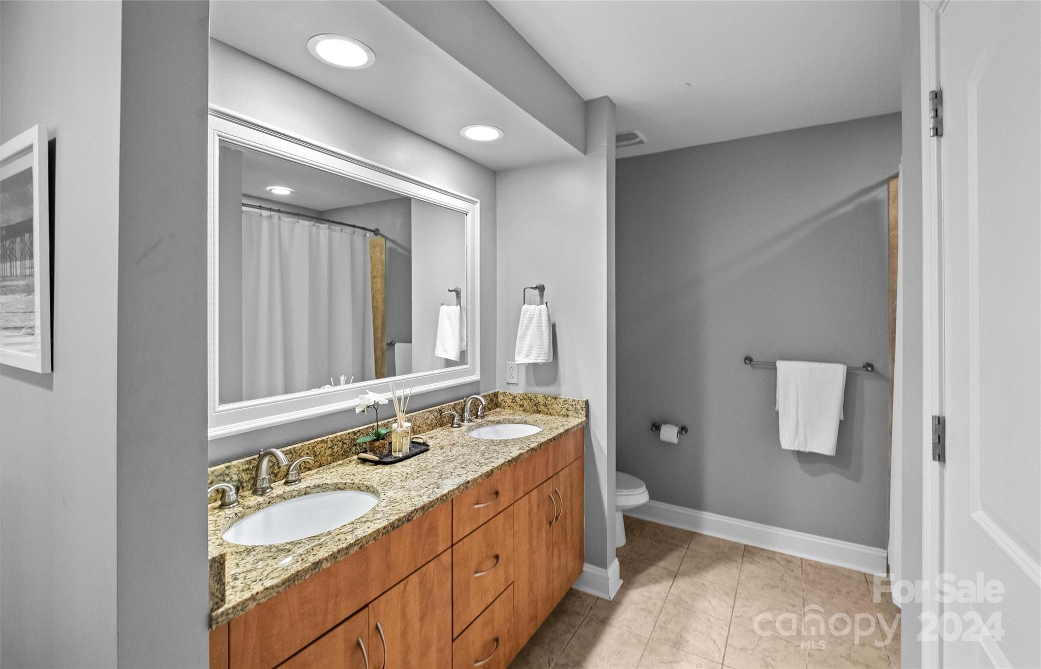 701 Royal Court Unit: 805