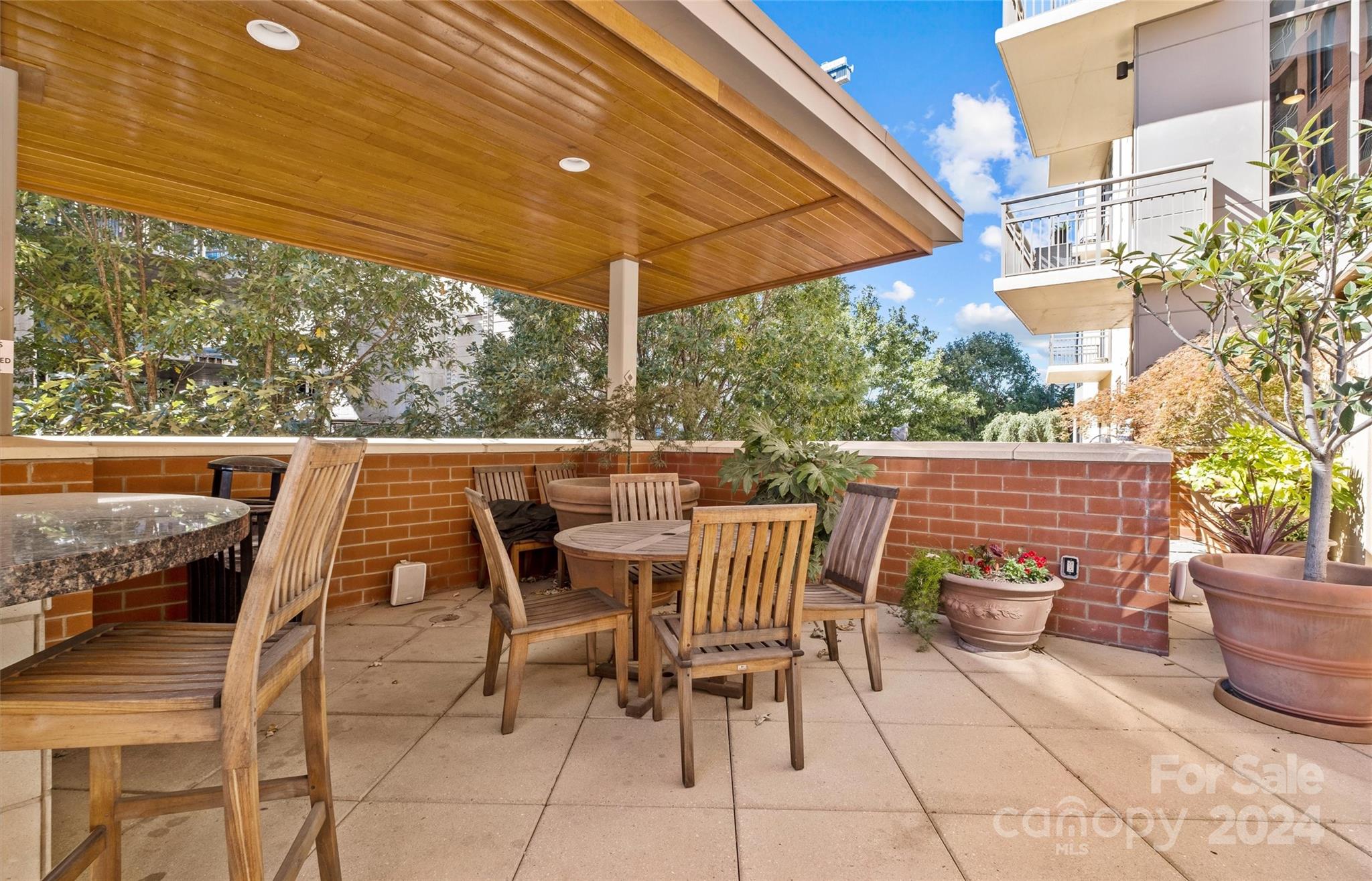 701 Royal Court Unit: 805