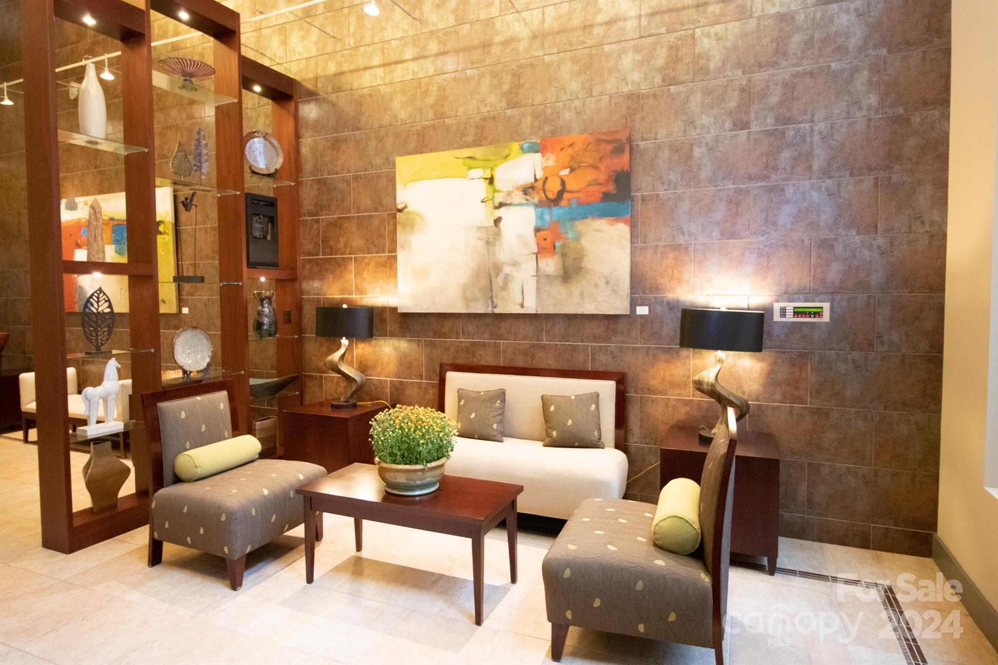 701 Royal Court Unit: 805