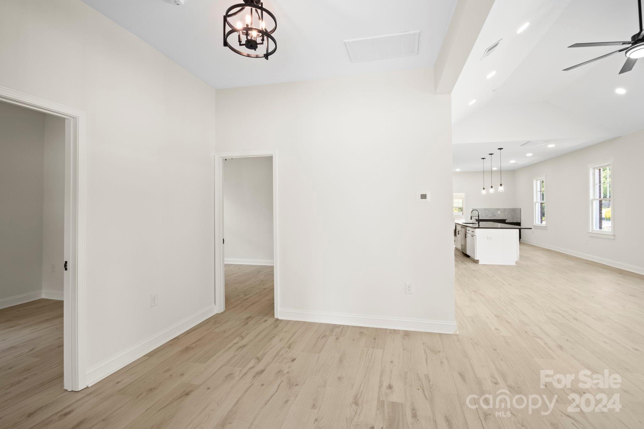 200 S Long Street