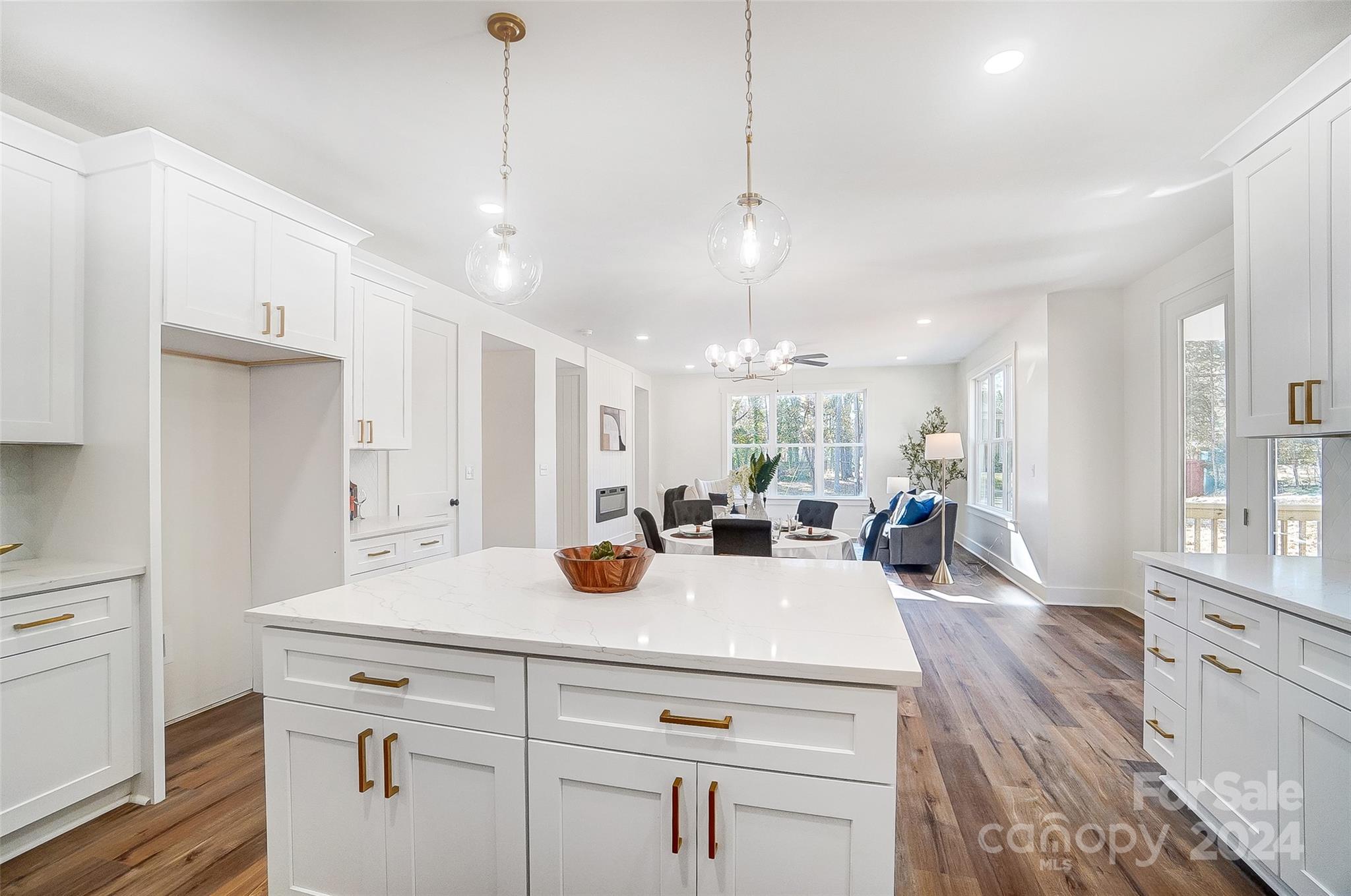 2410 Forrestbrook Drive