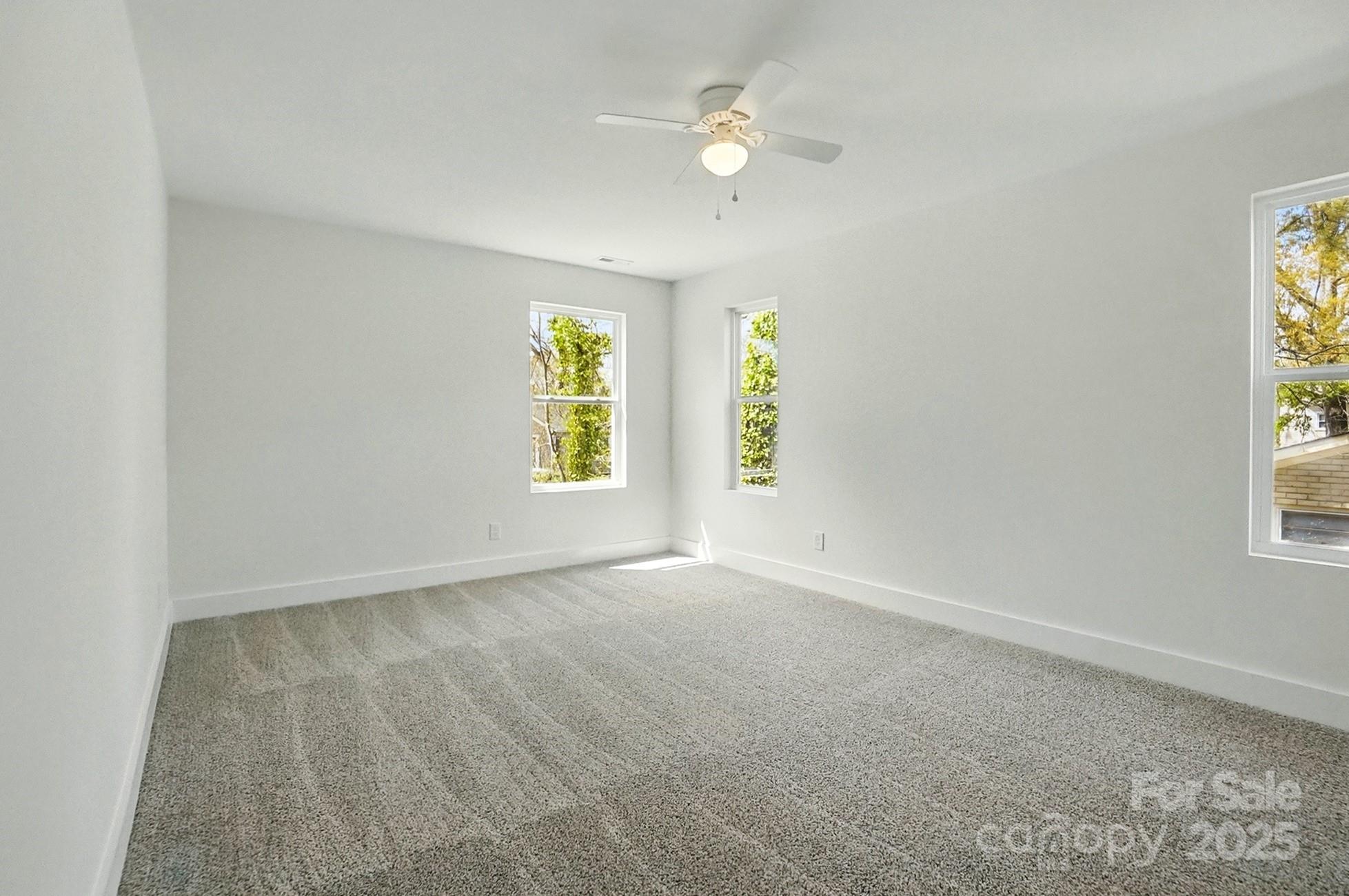 76 Snyder Court NE