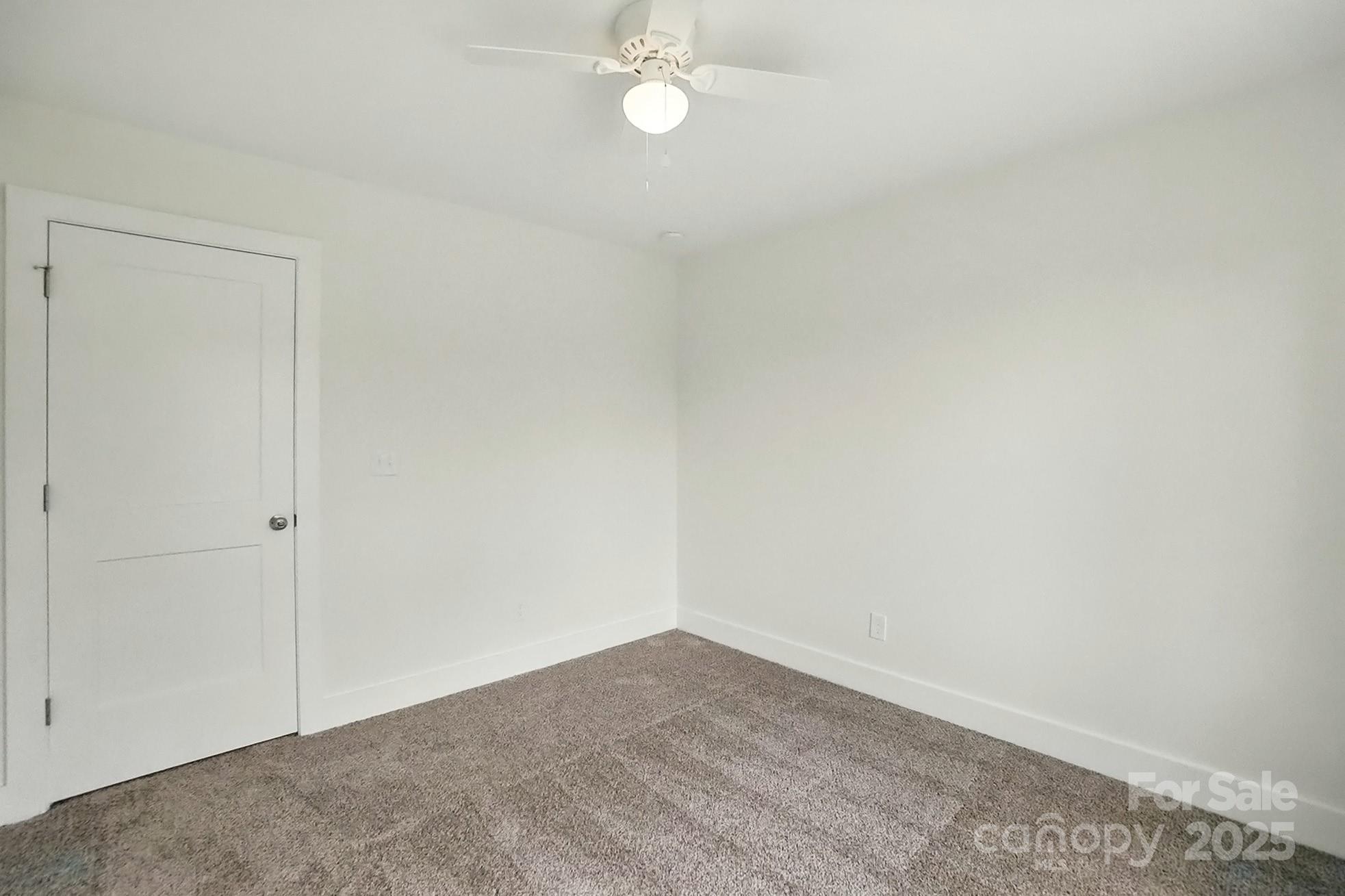 76 Snyder Court NE