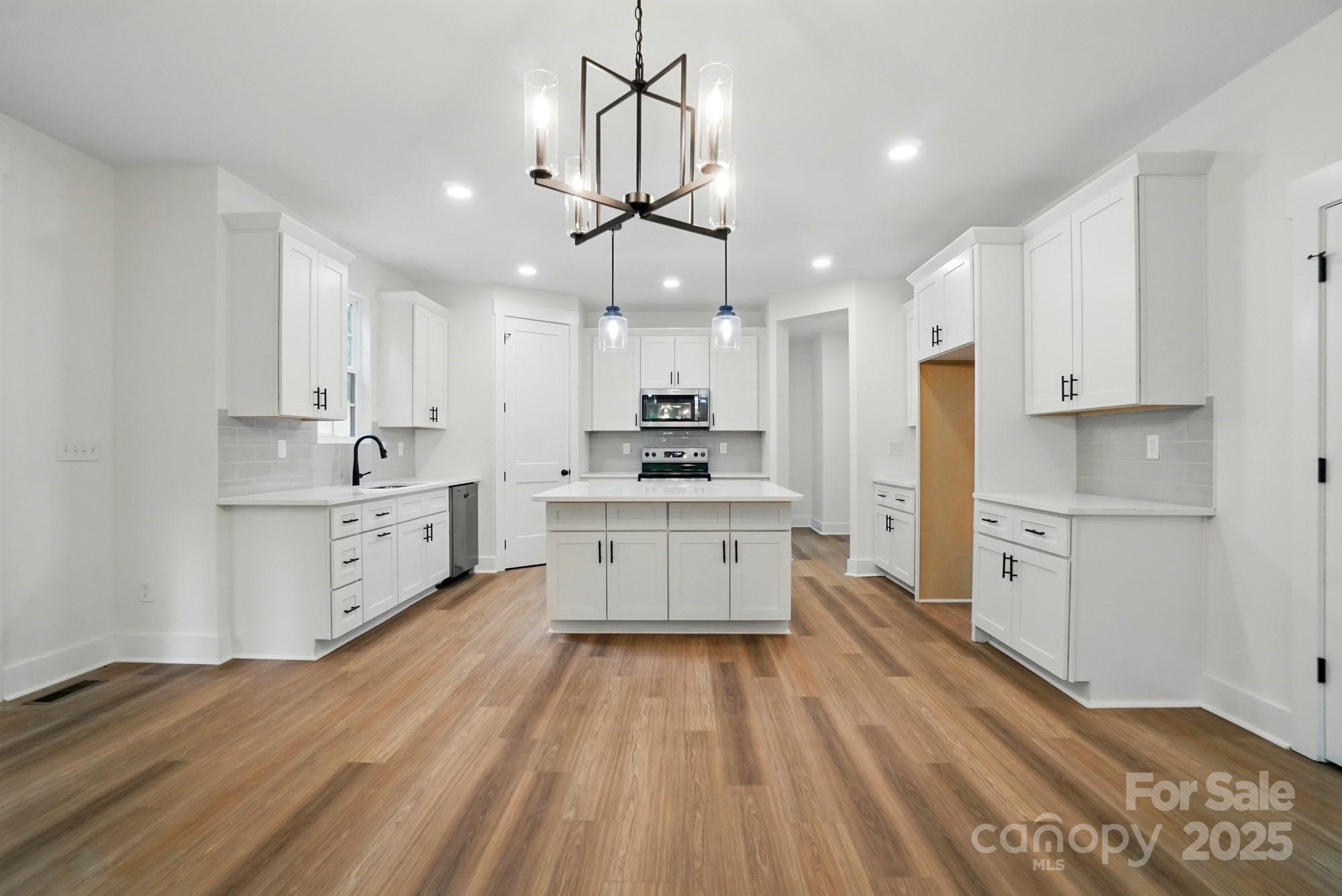 1118 Allman Extension