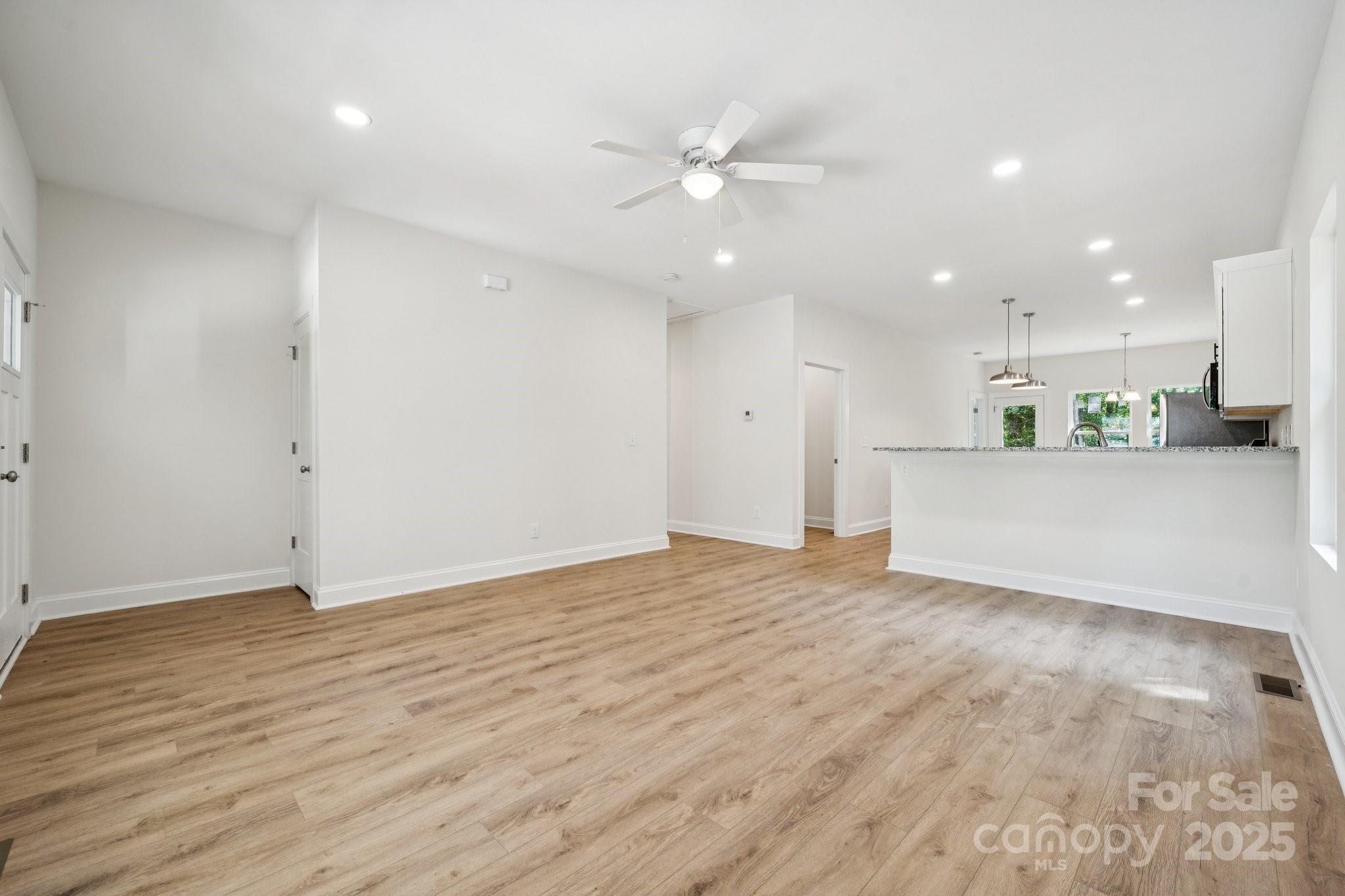 54 Reed Street NE
