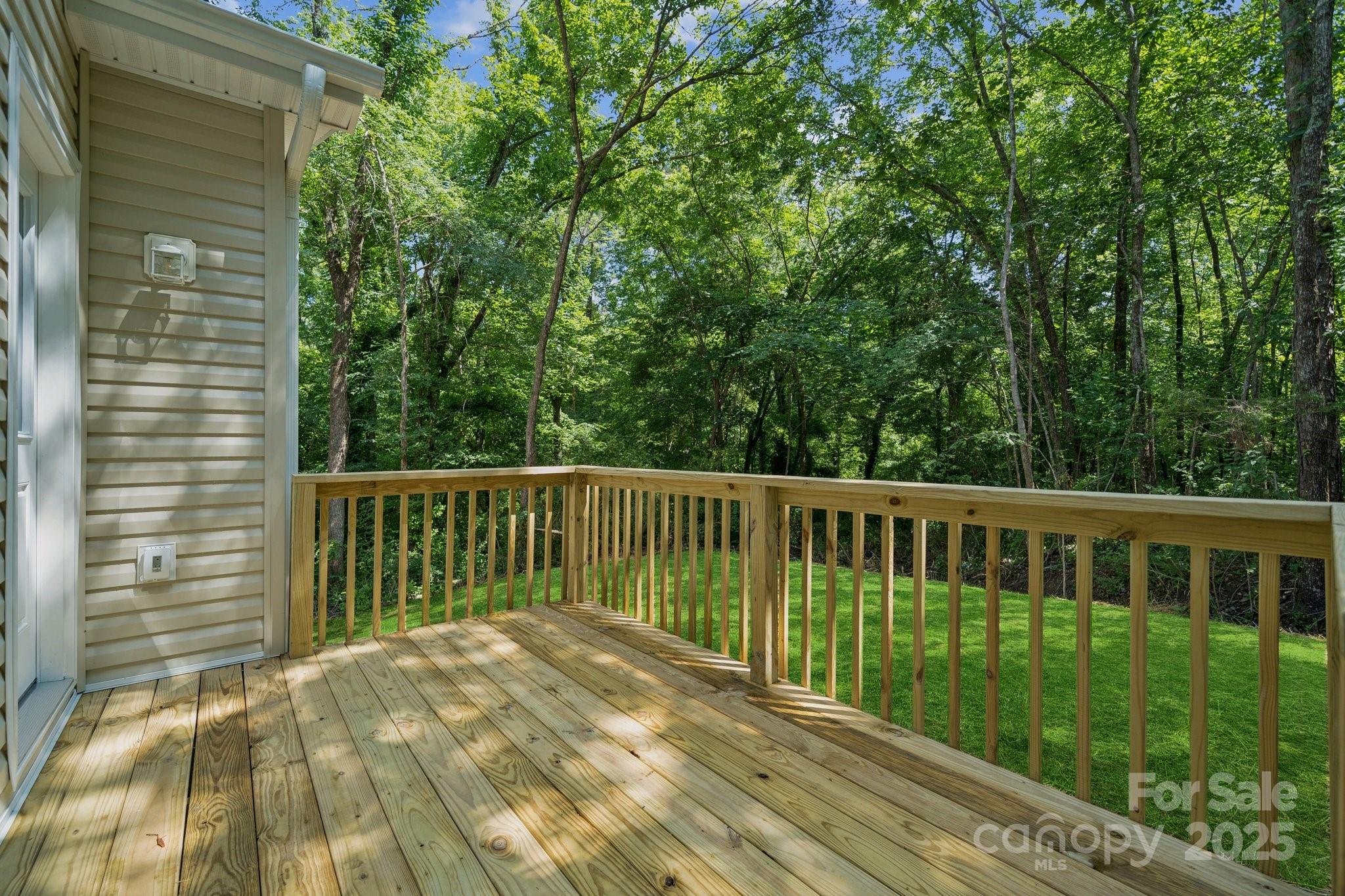 54 Reed Street NE