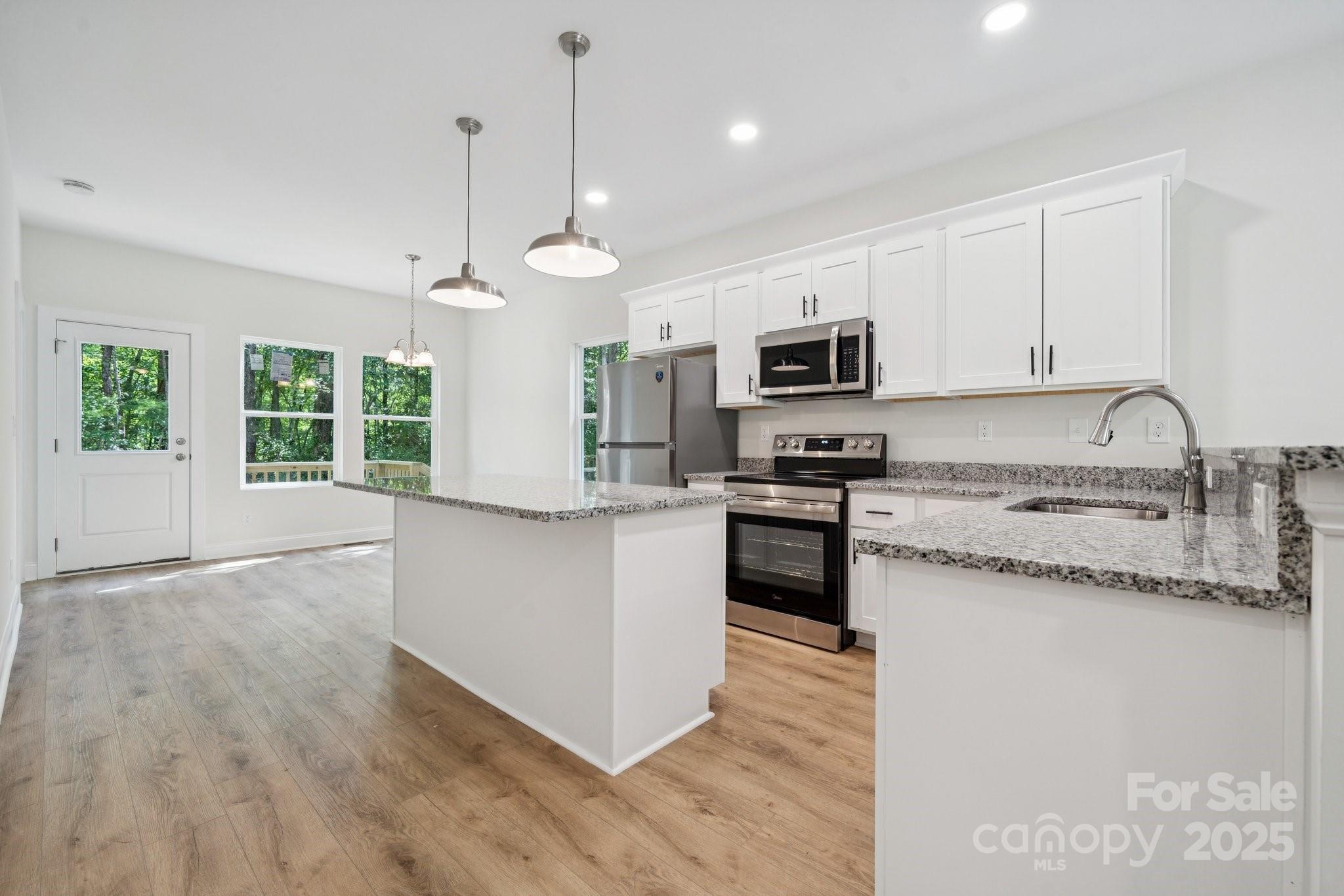 54 Reed Street NE