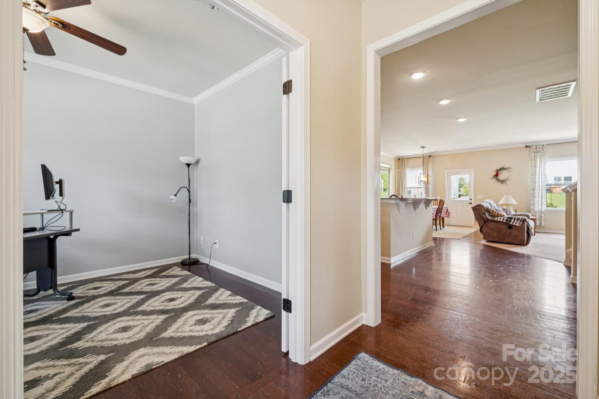 8720 Heartleaf Road