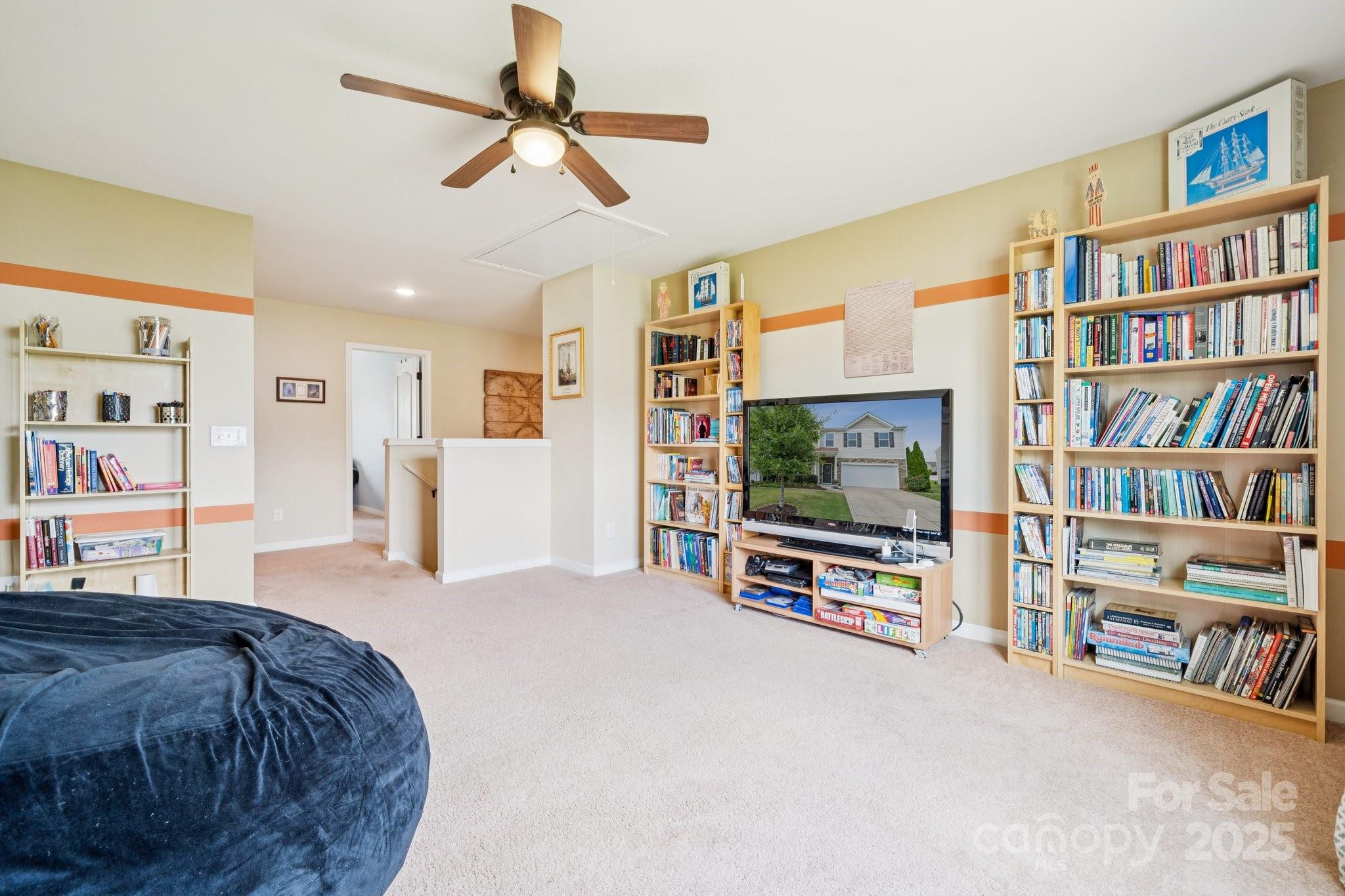 8720 Heartleaf Road