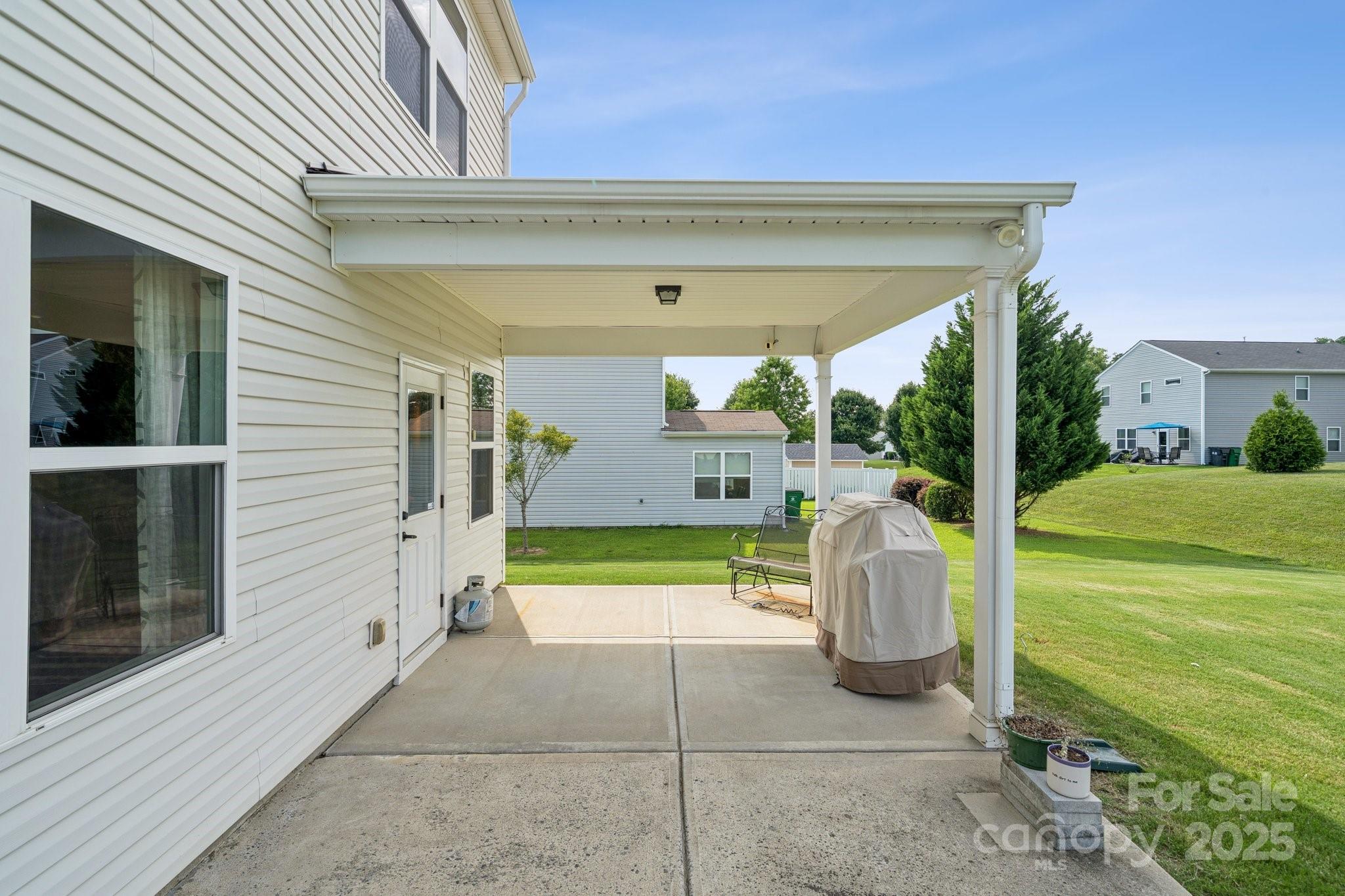 8720 Heartleaf Road