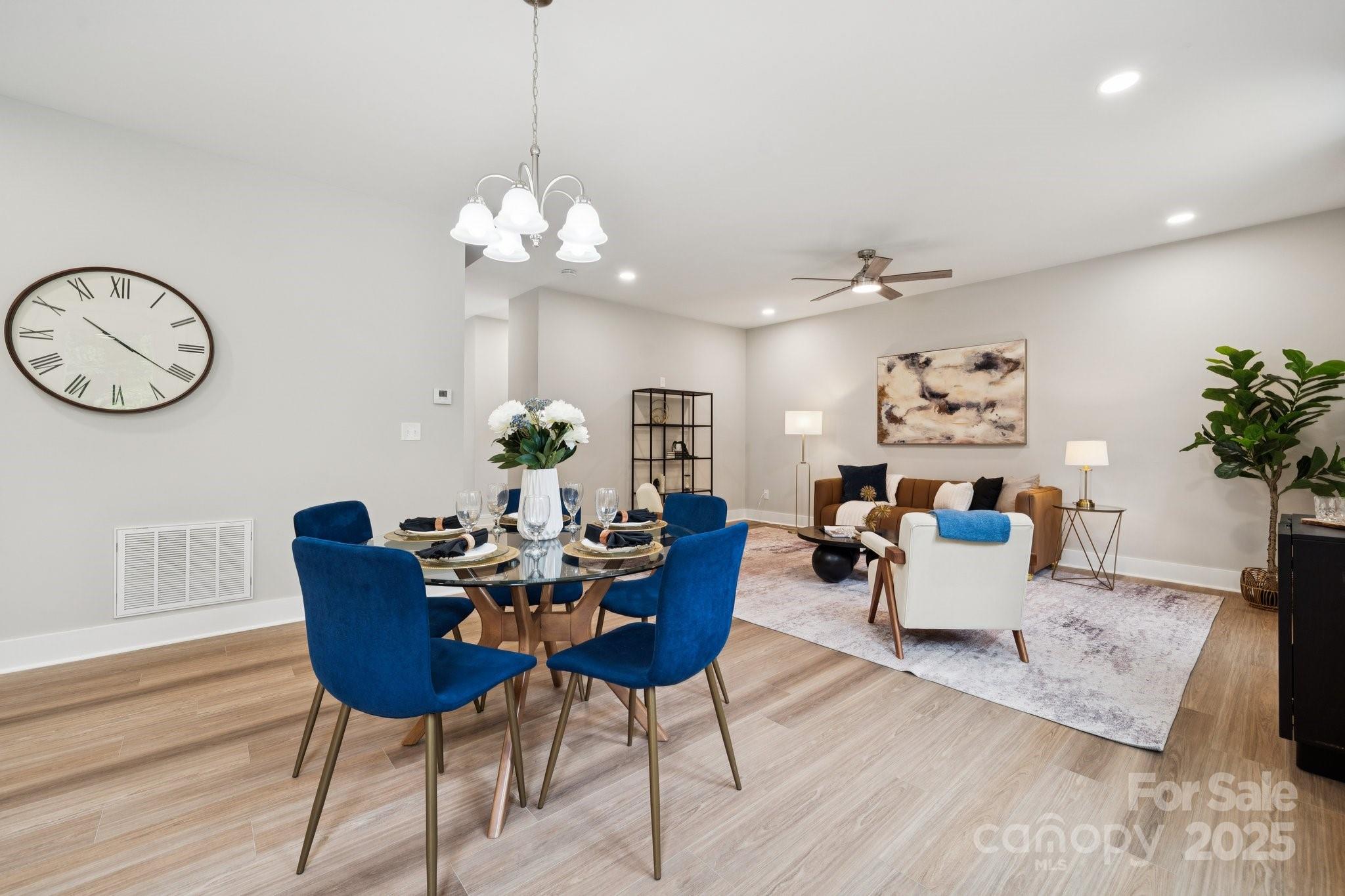 285 Mainsail Road