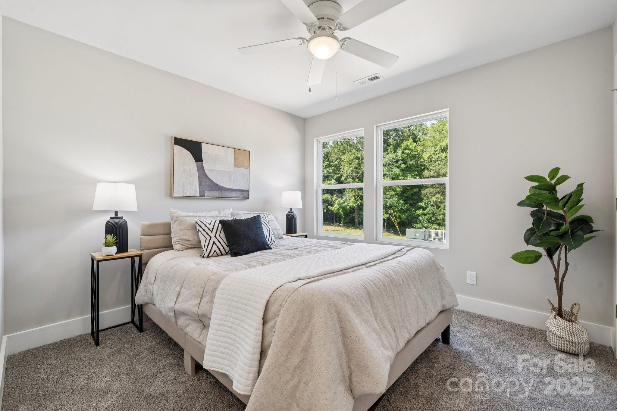 285 Mainsail Road