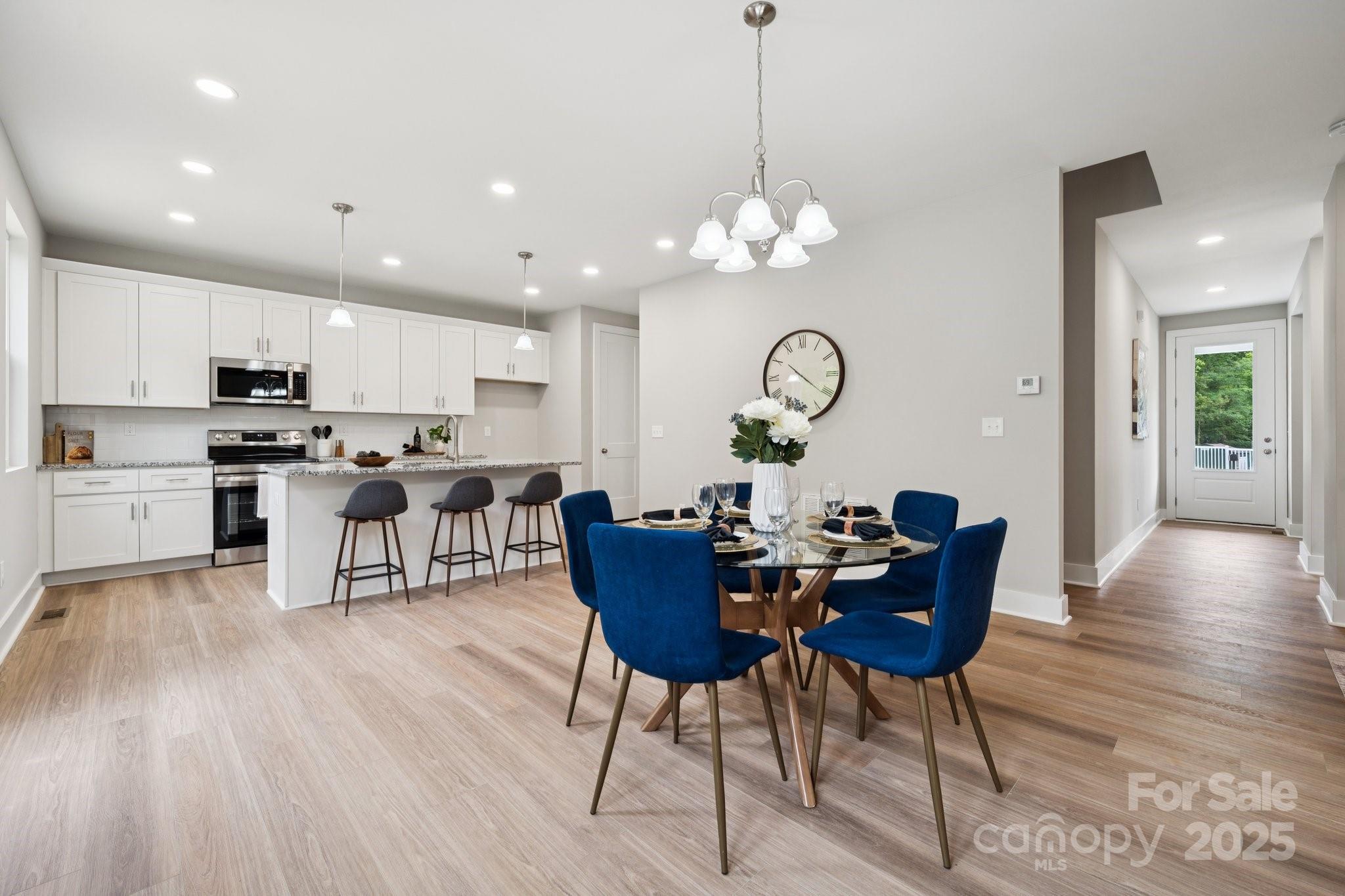 285 Mainsail Road