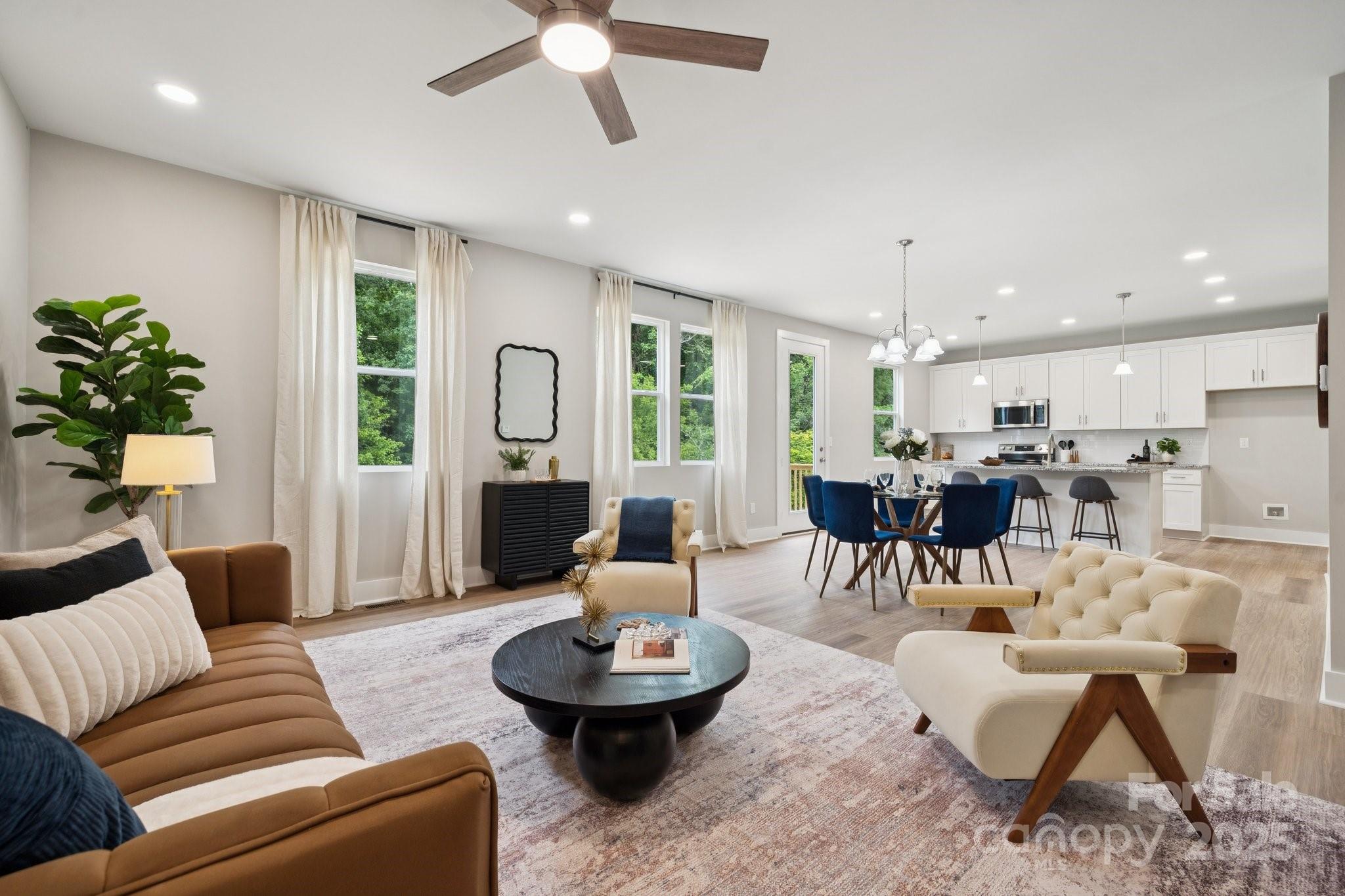 285 Mainsail Road