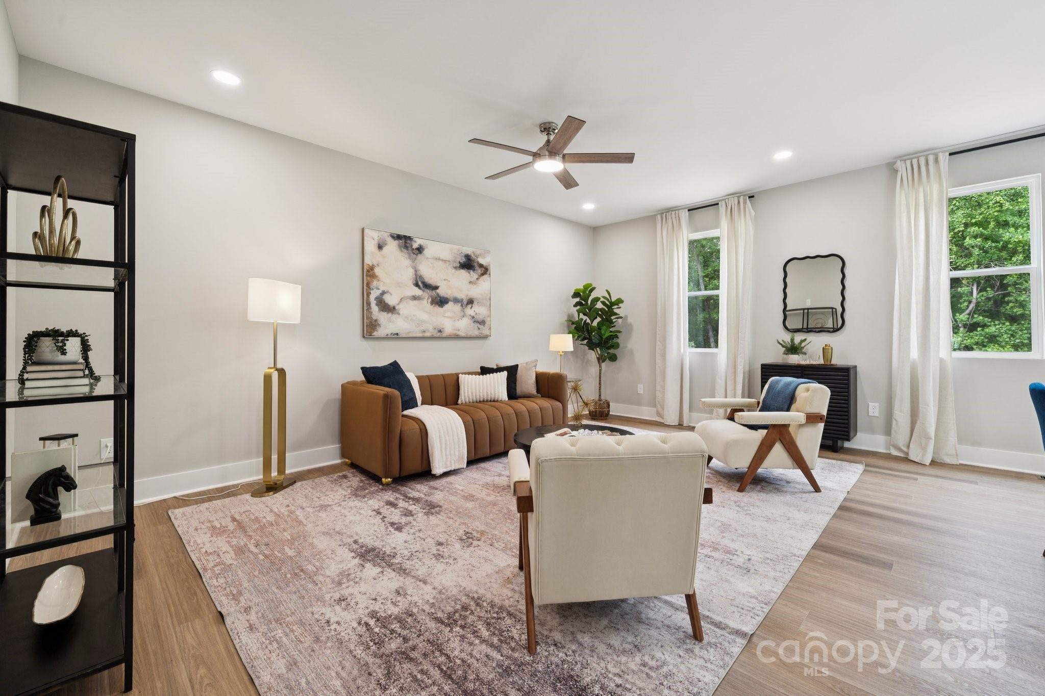 285 Mainsail Road