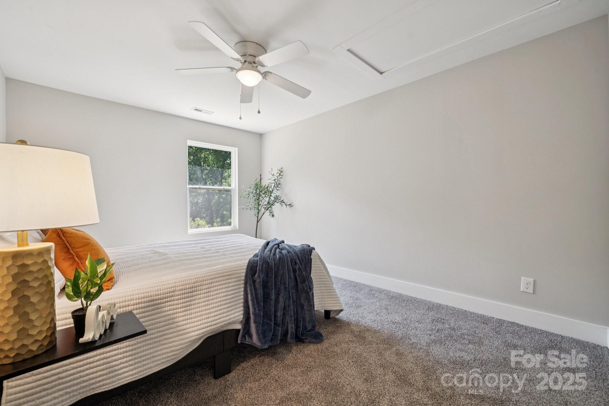 285 Mainsail Road