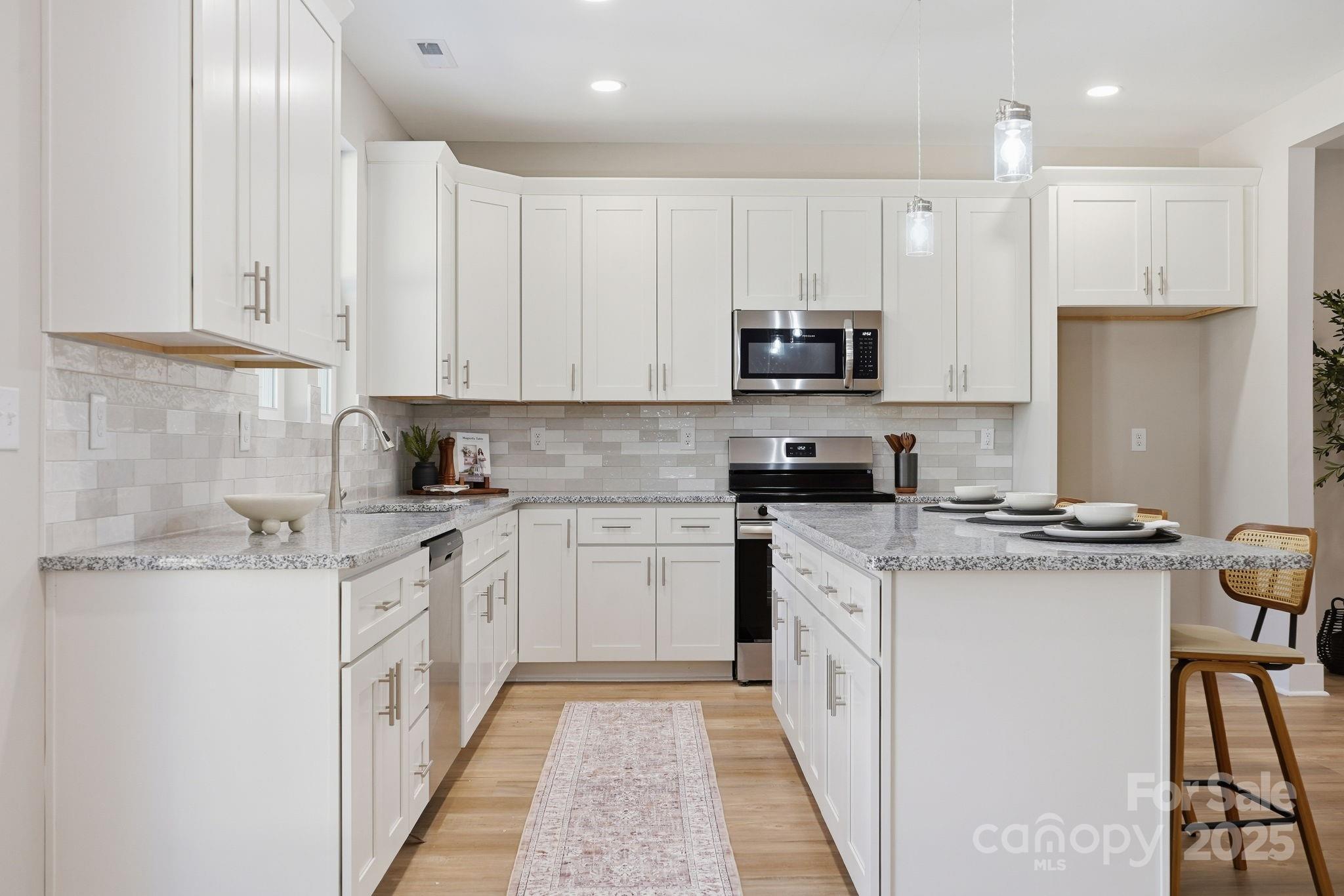 295 Mainsail Road