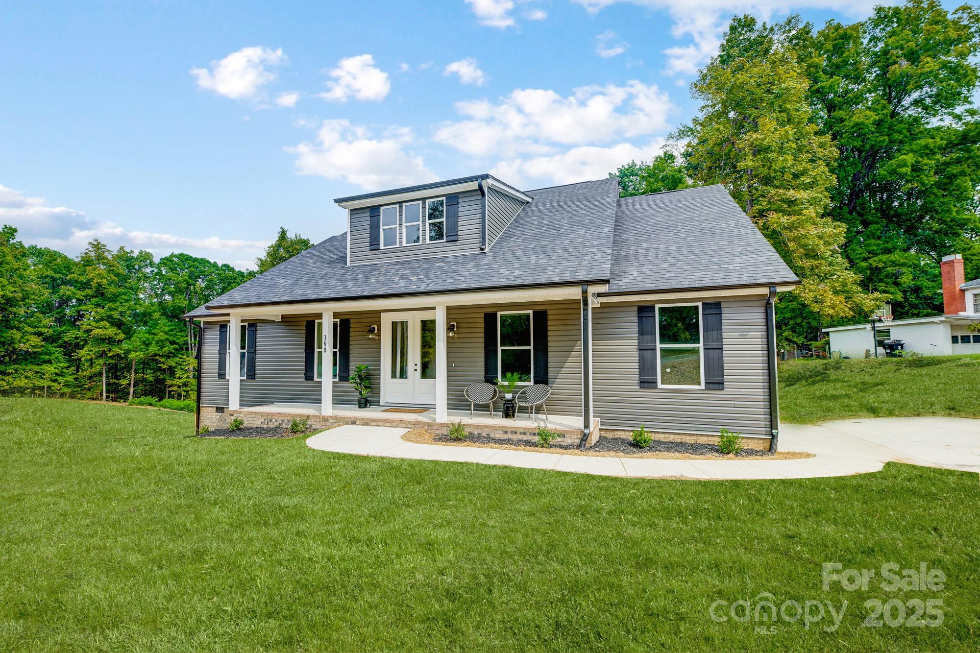 118 Brackenberry Circle