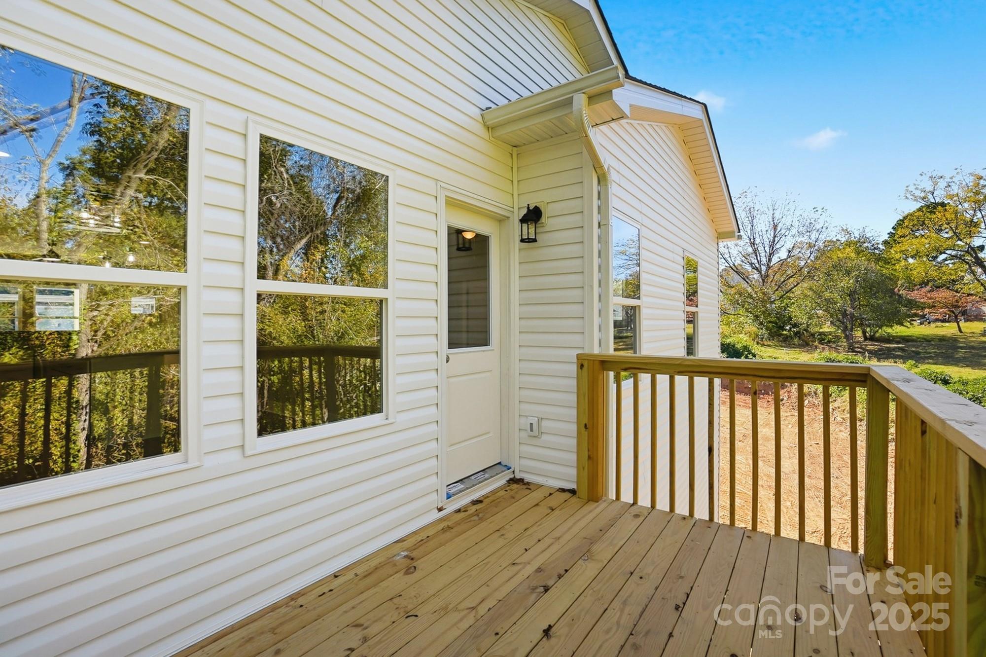 75 Woodsdale Place