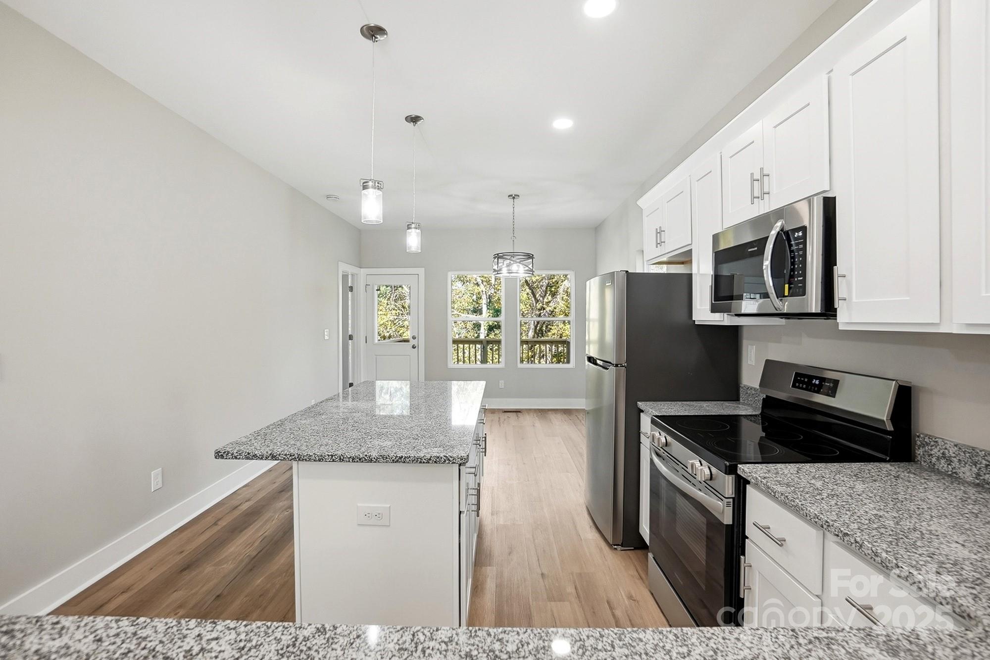 75 Woodsdale Place
