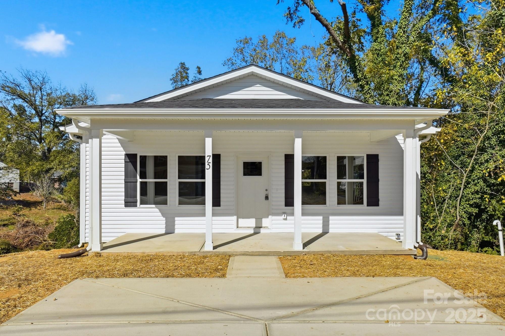 75 Woodsdale Place