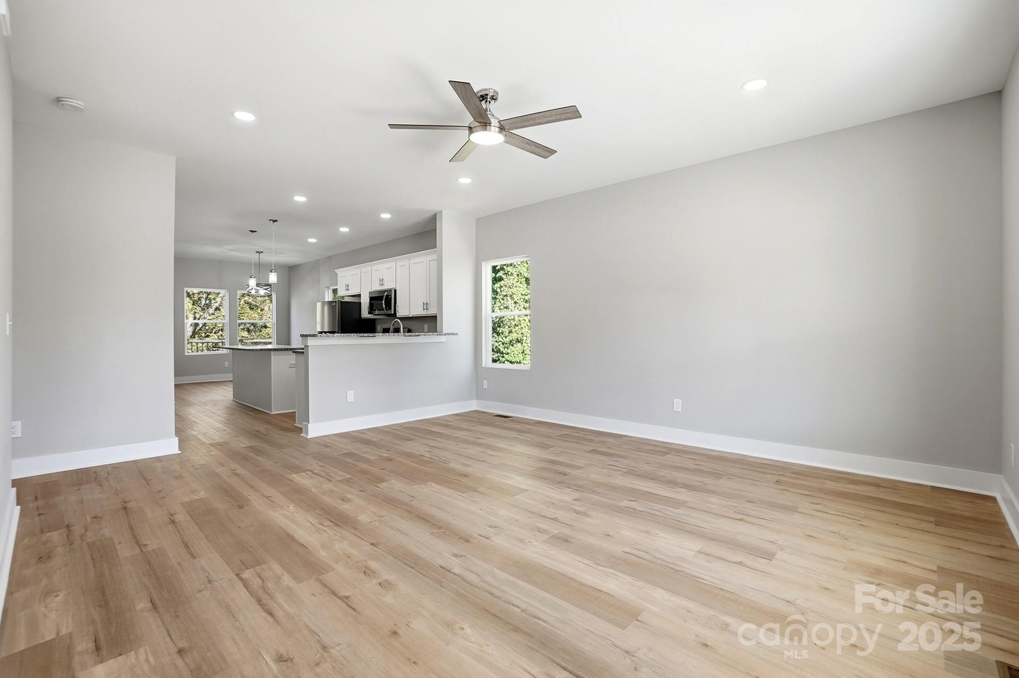 75 Woodsdale Place