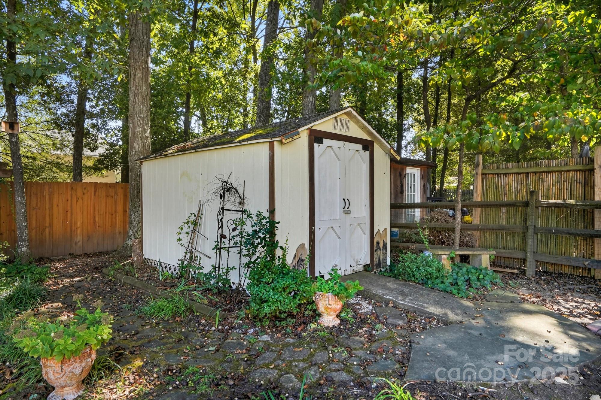 12422 Cardinal Point Road