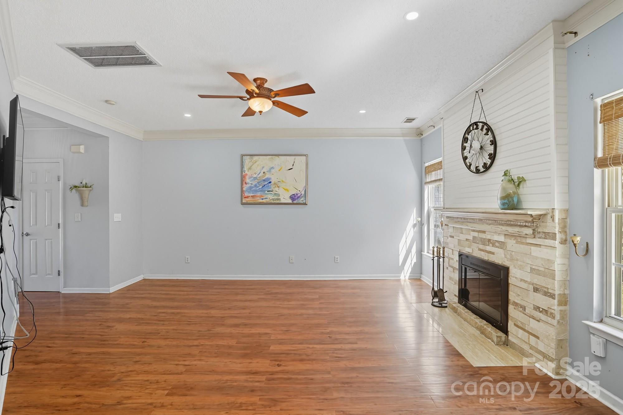 12422 Cardinal Point Road