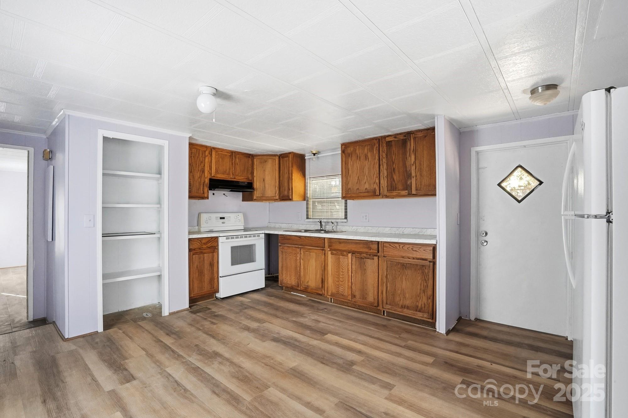 115 Red Bud Place NW