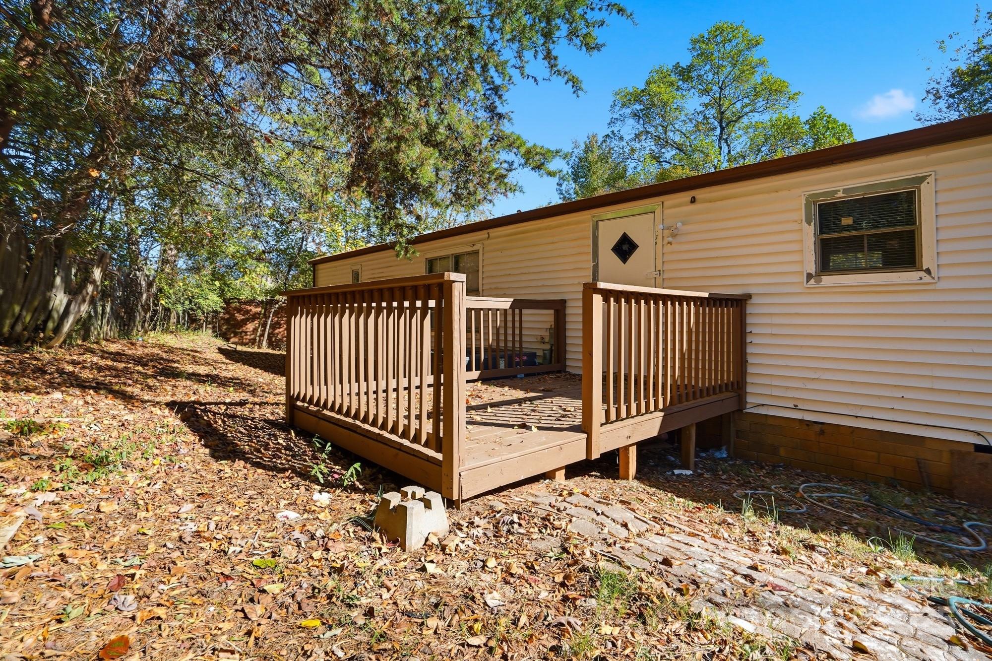 115 Red Bud Place NW