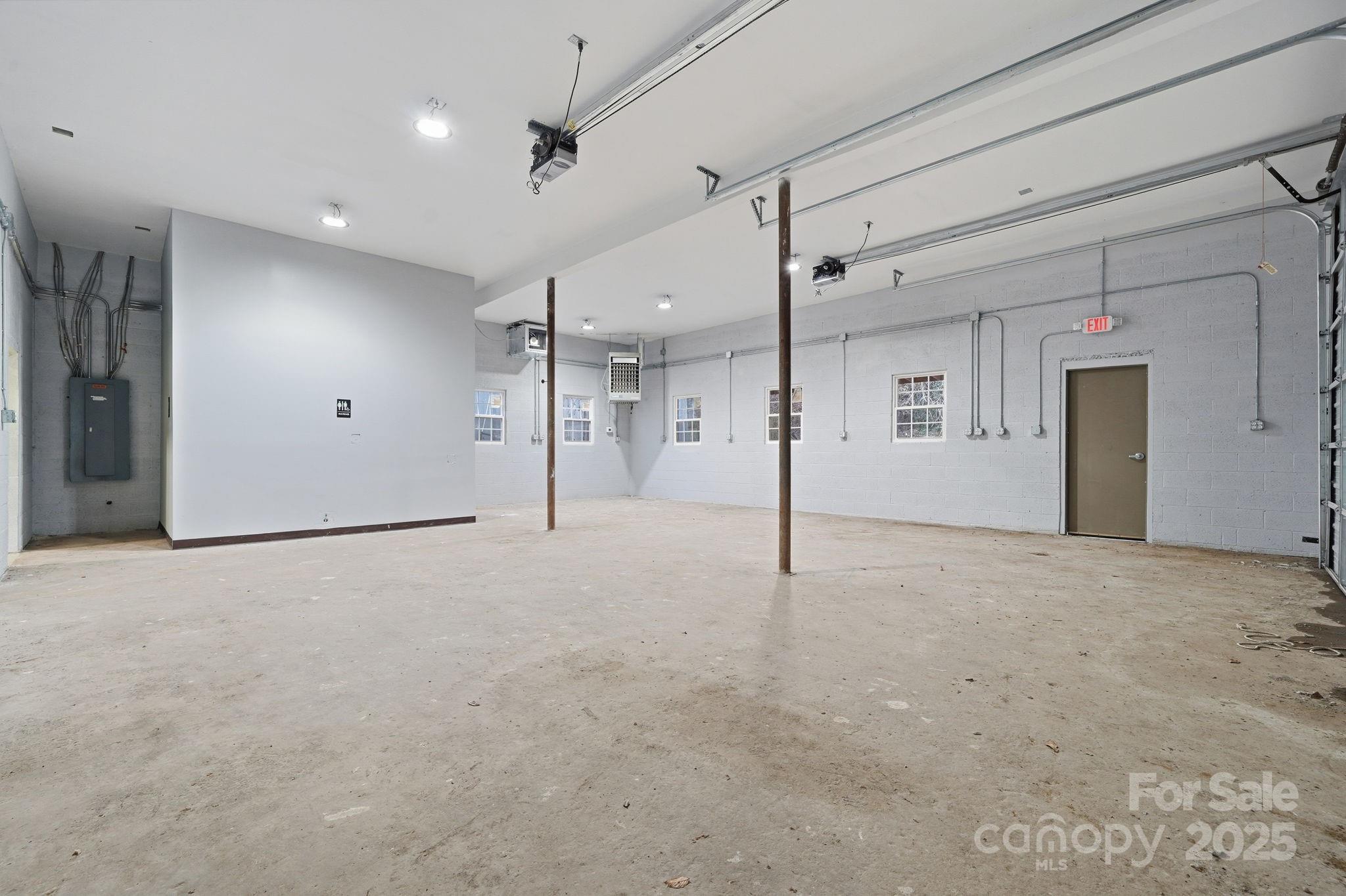 398 Old Charlotte Road SW