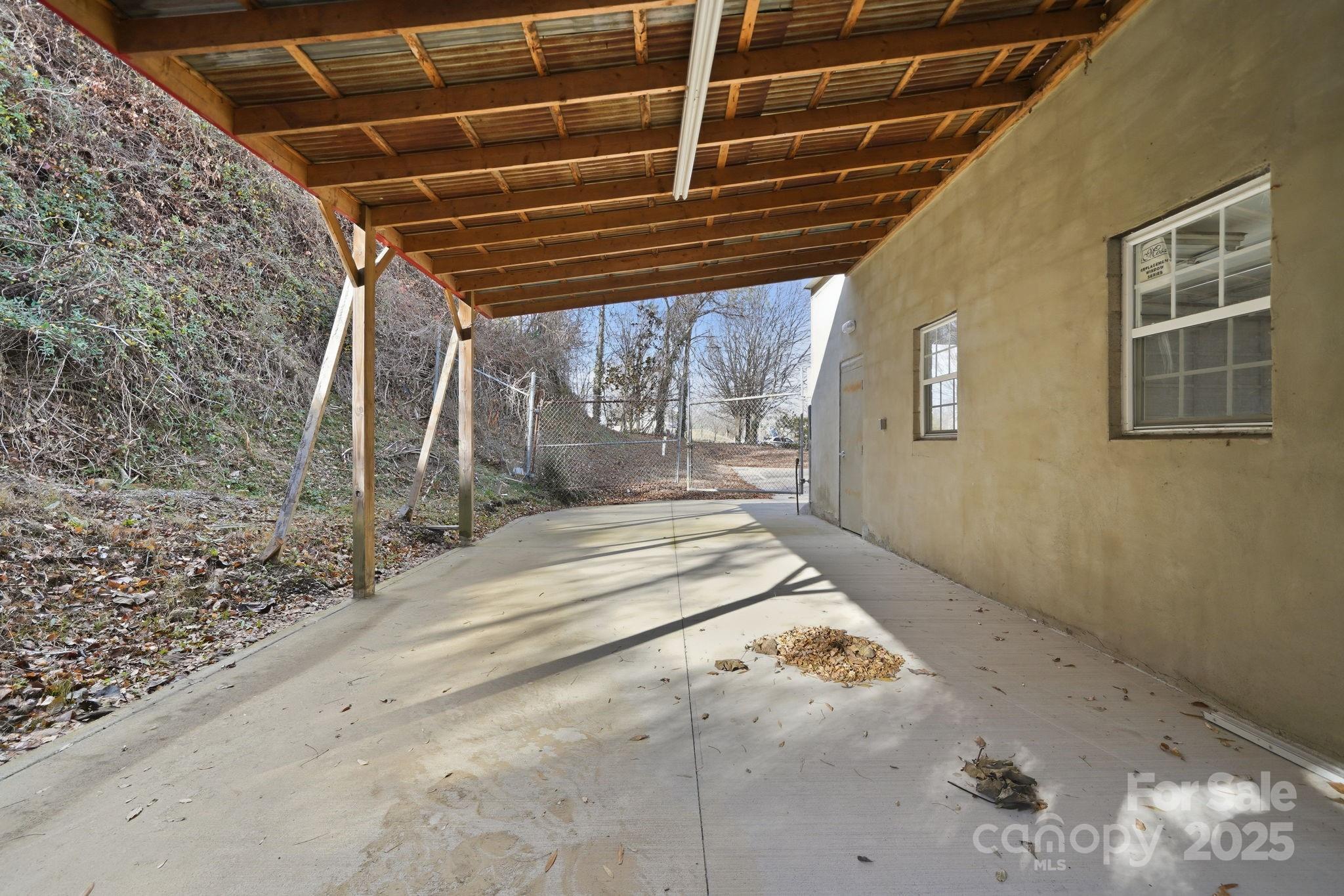 398 Old Charlotte Road SW