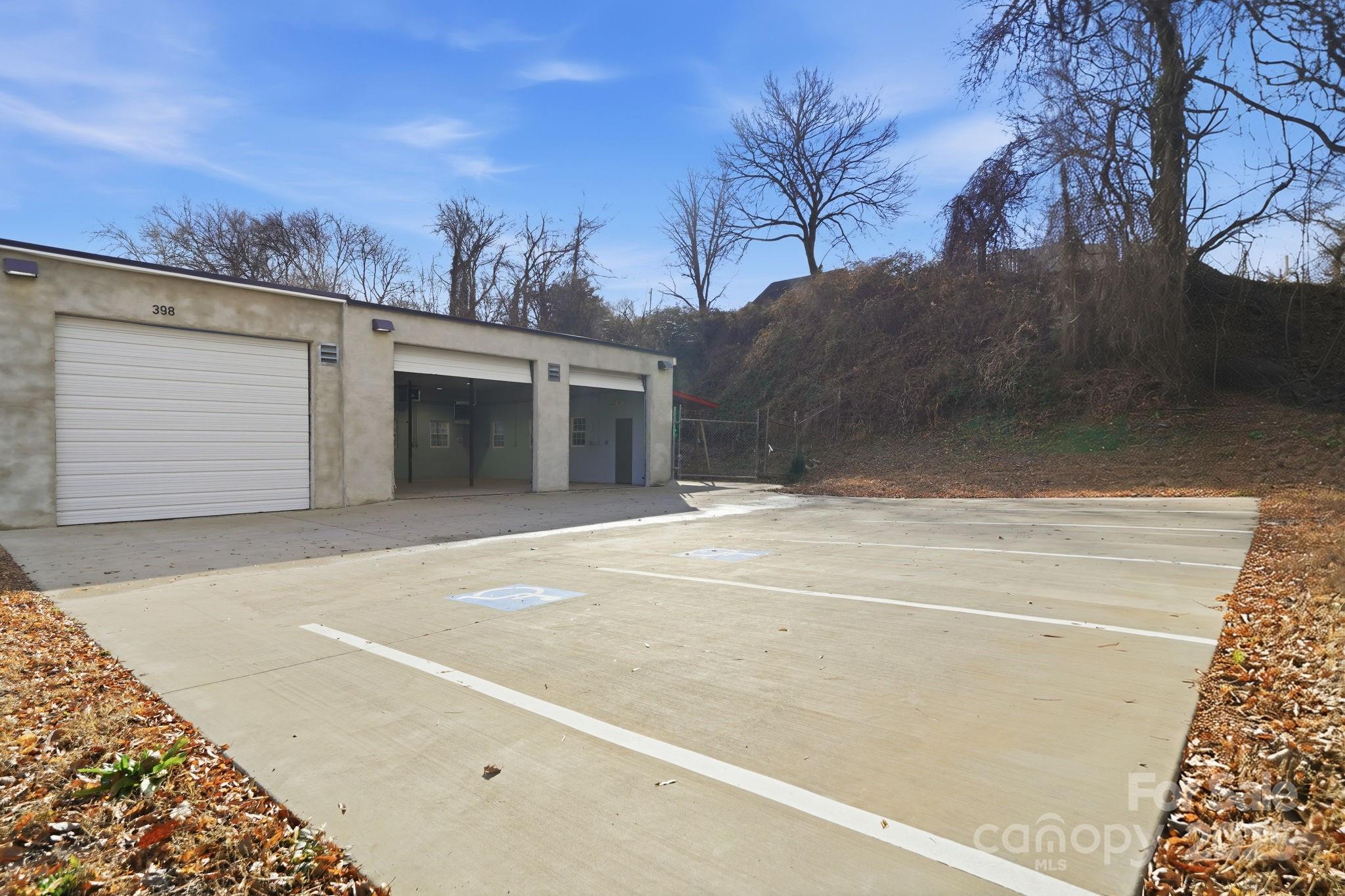 398 Old Charlotte Road SW