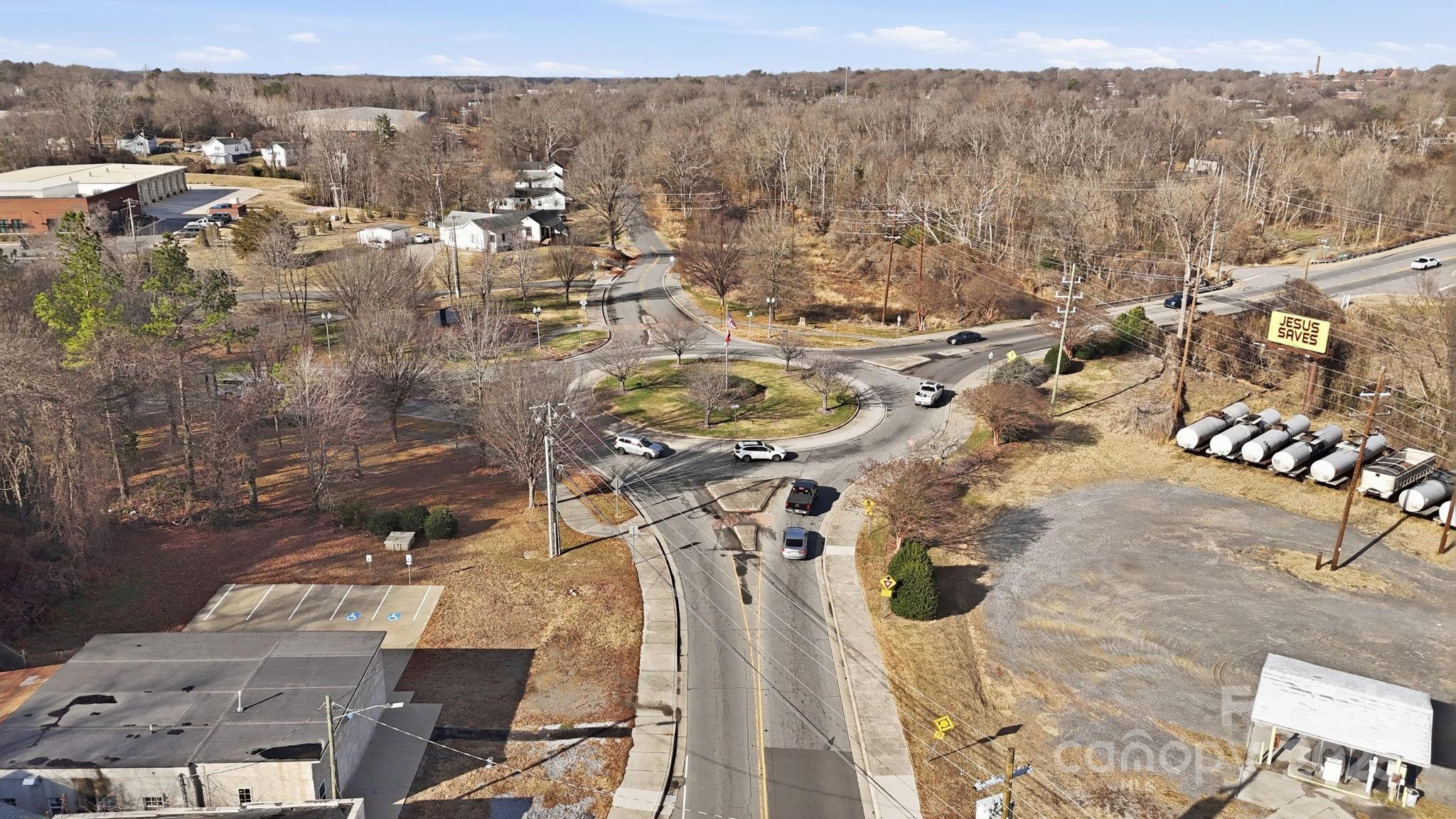 398 Old Charlotte Road SW