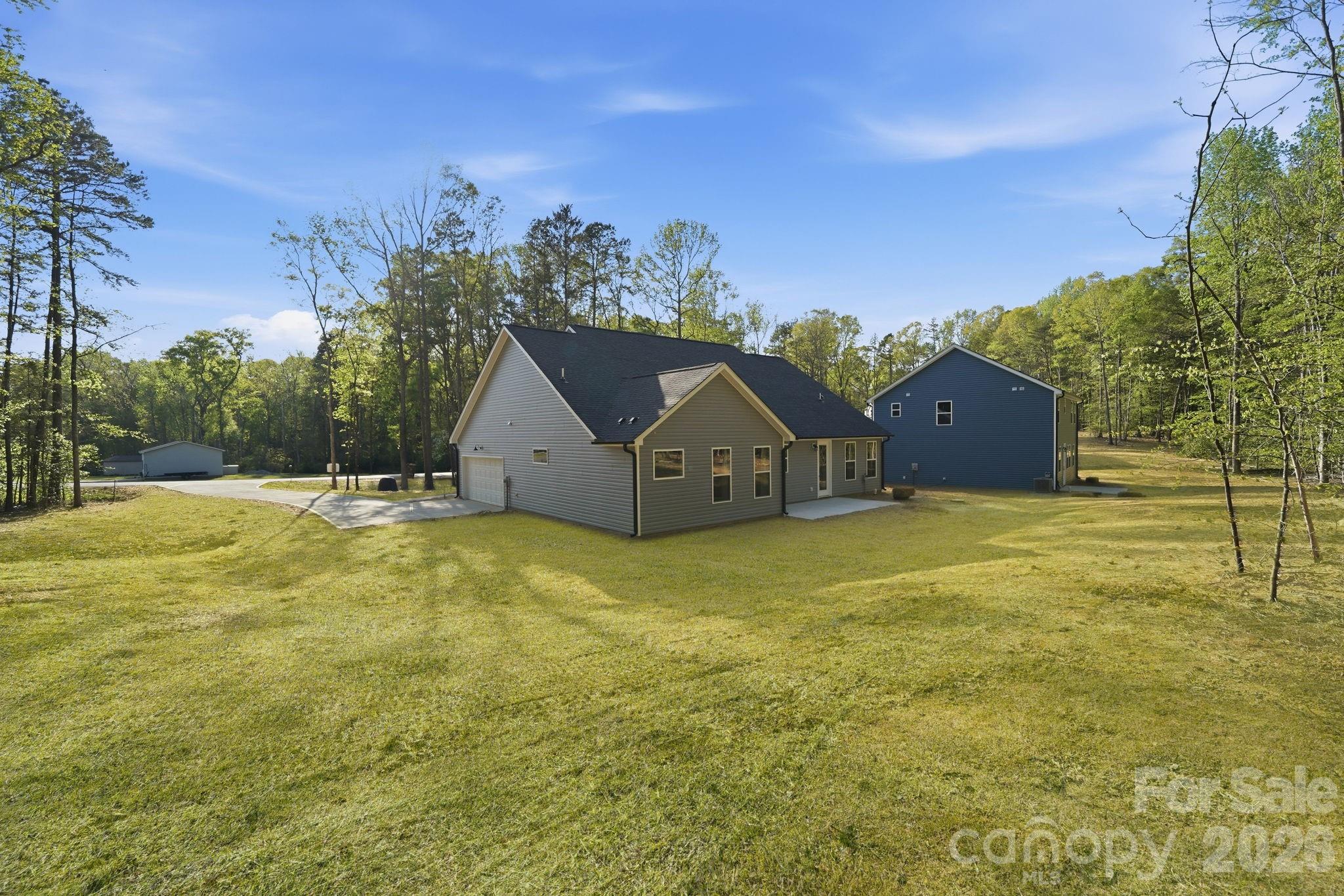 325 Mainsail Road Unit: 5