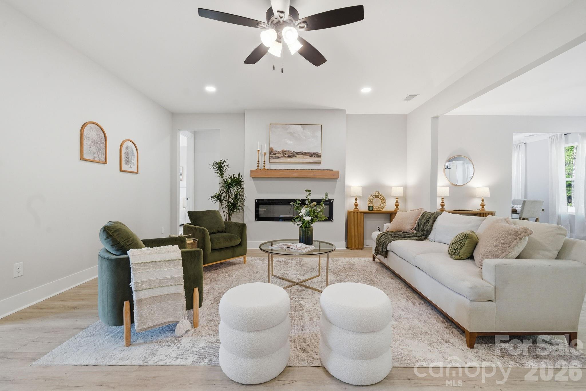 325 Mainsail Road Unit: 5