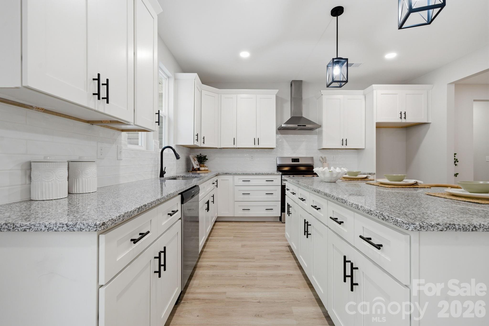 325 Mainsail Road Unit: 5