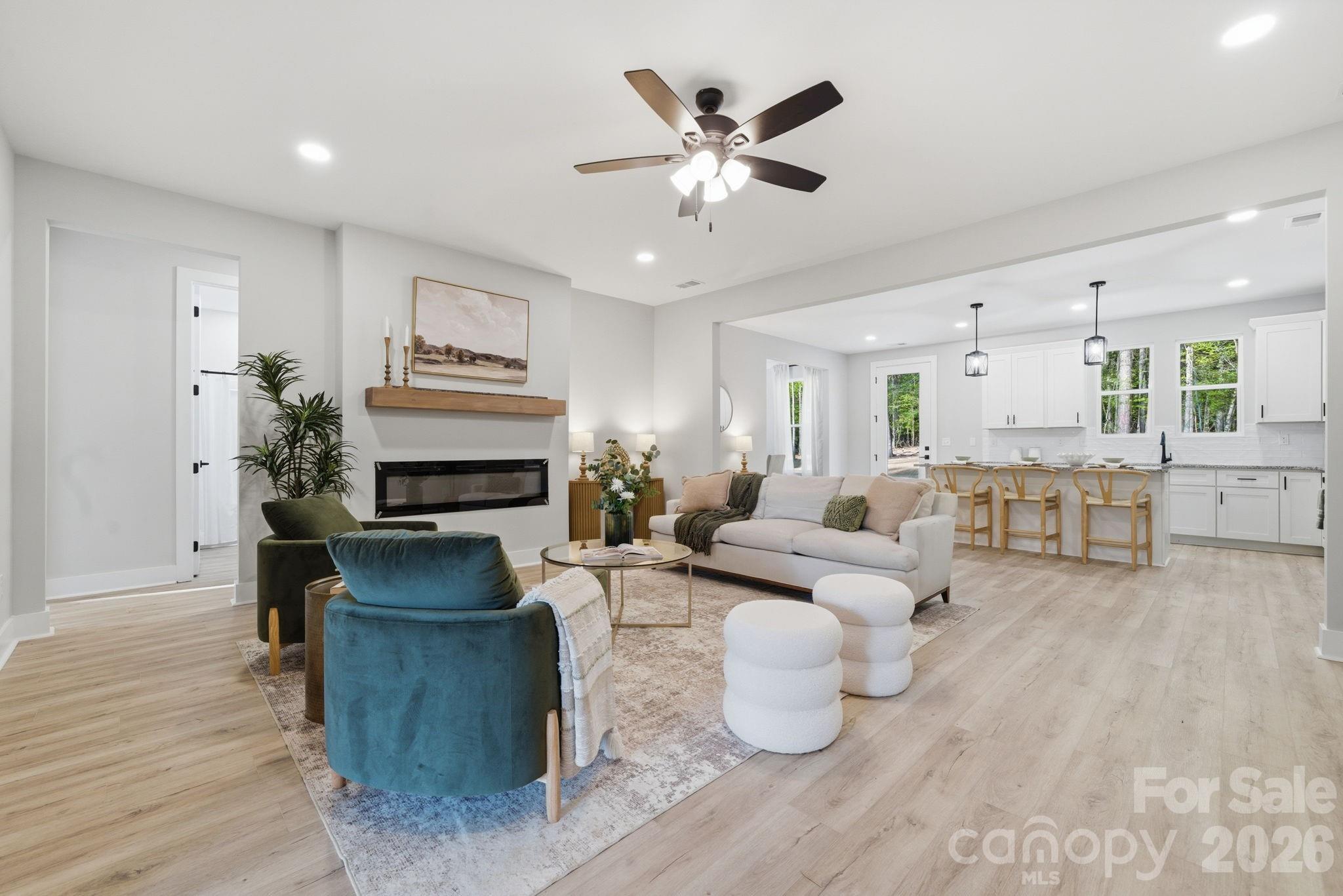 325 Mainsail Road Unit: 5