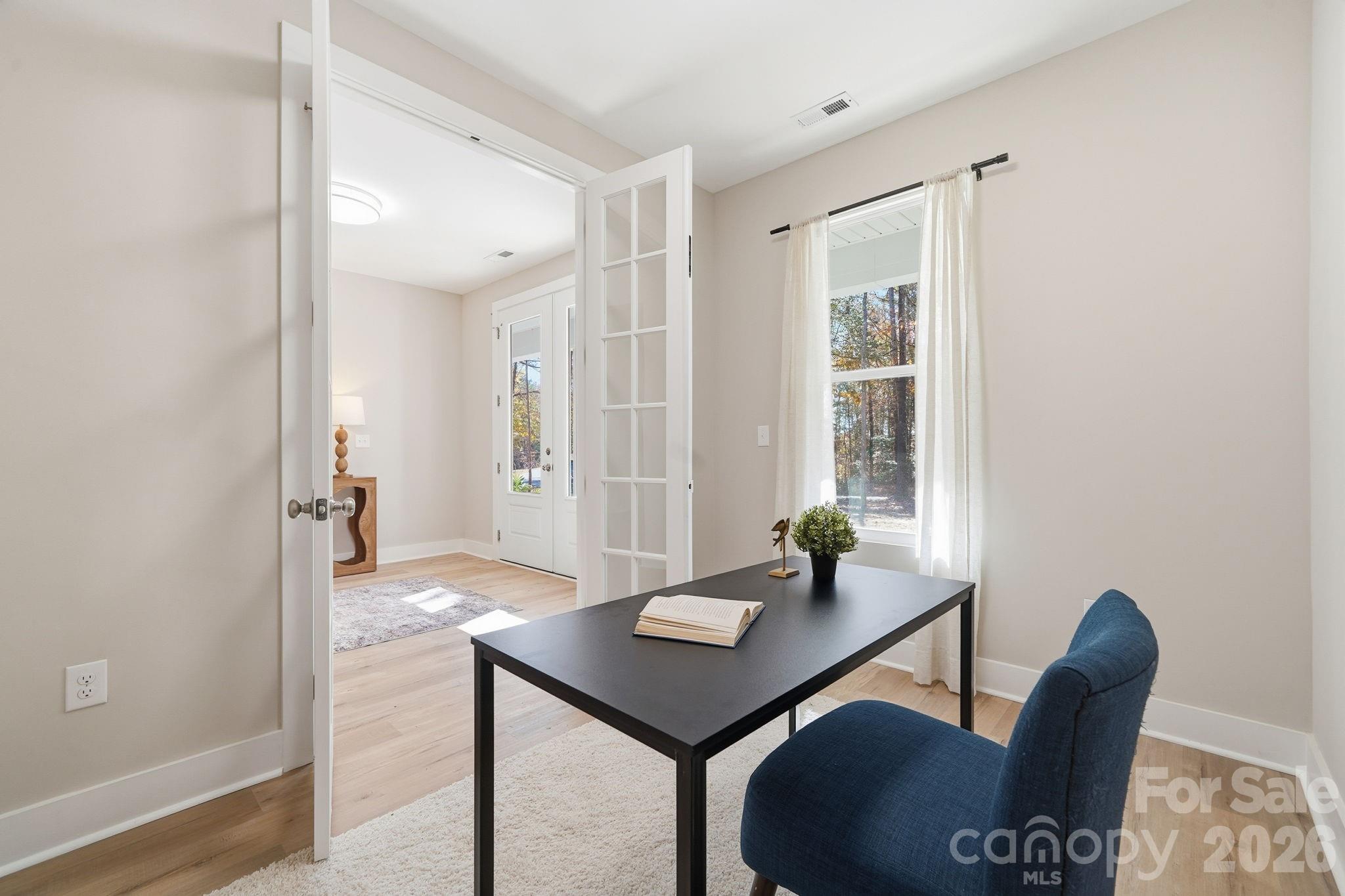 325 Mainsail Road Unit: 5