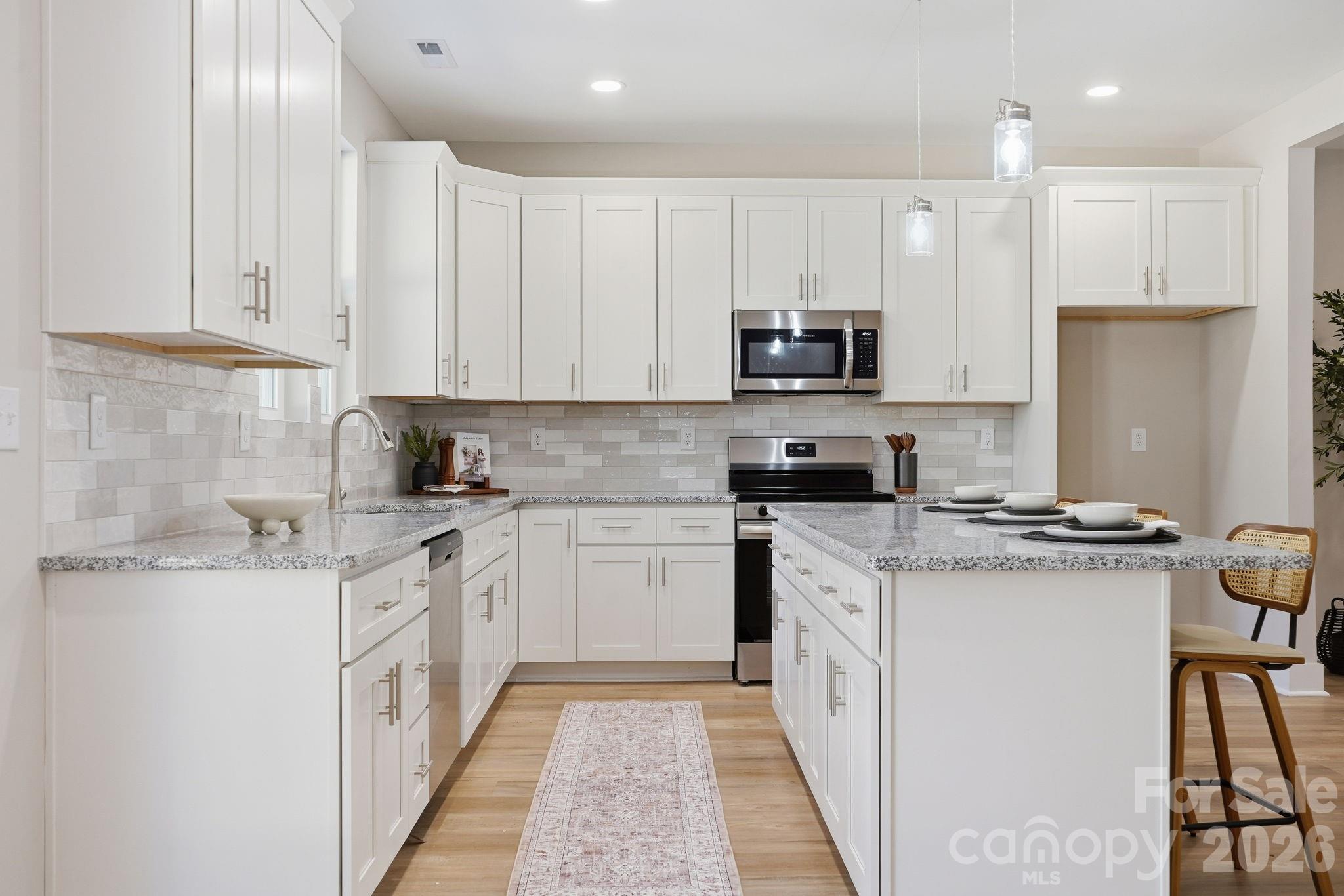 325 Mainsail Road Unit: 5