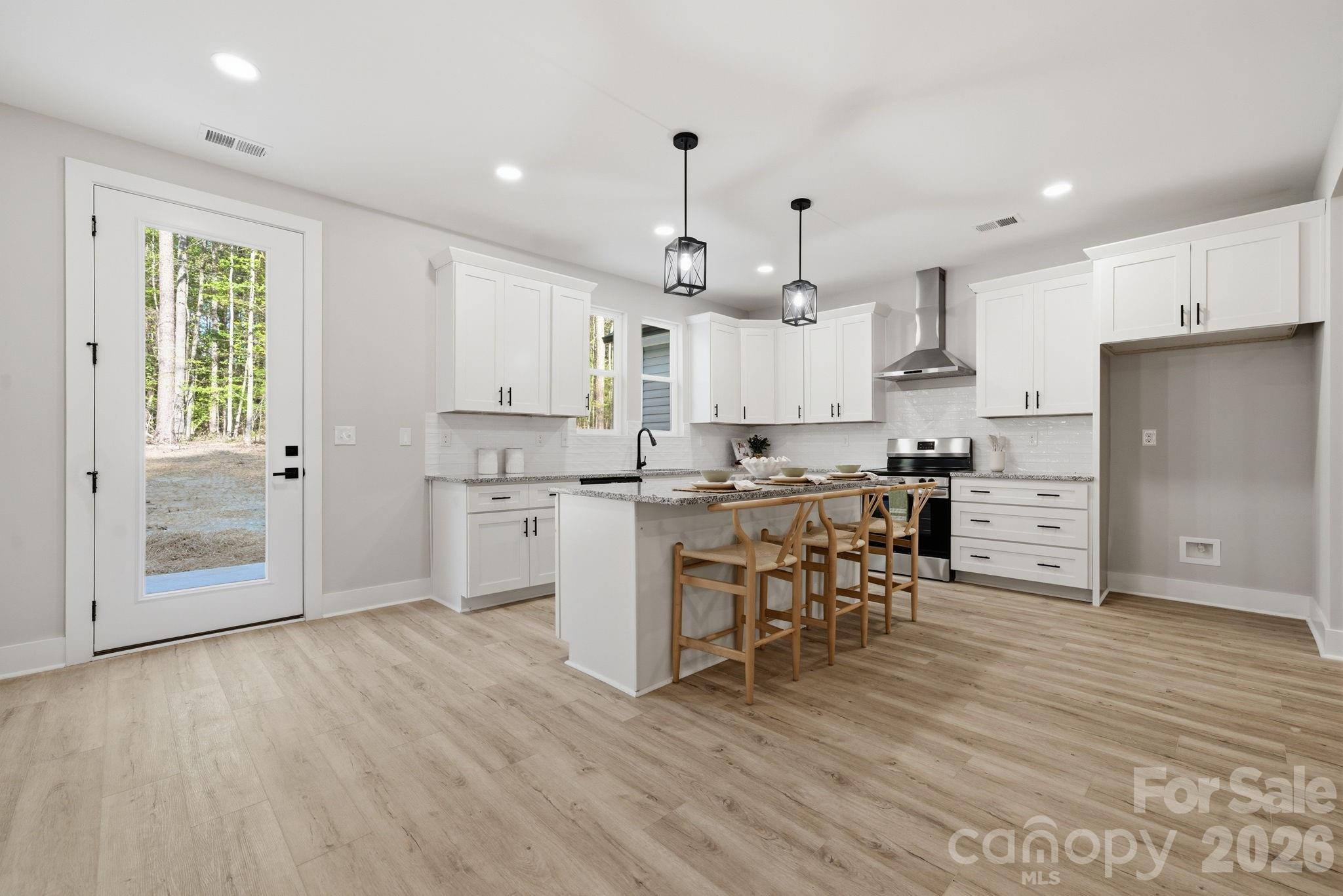 325 Mainsail Road Unit: 5