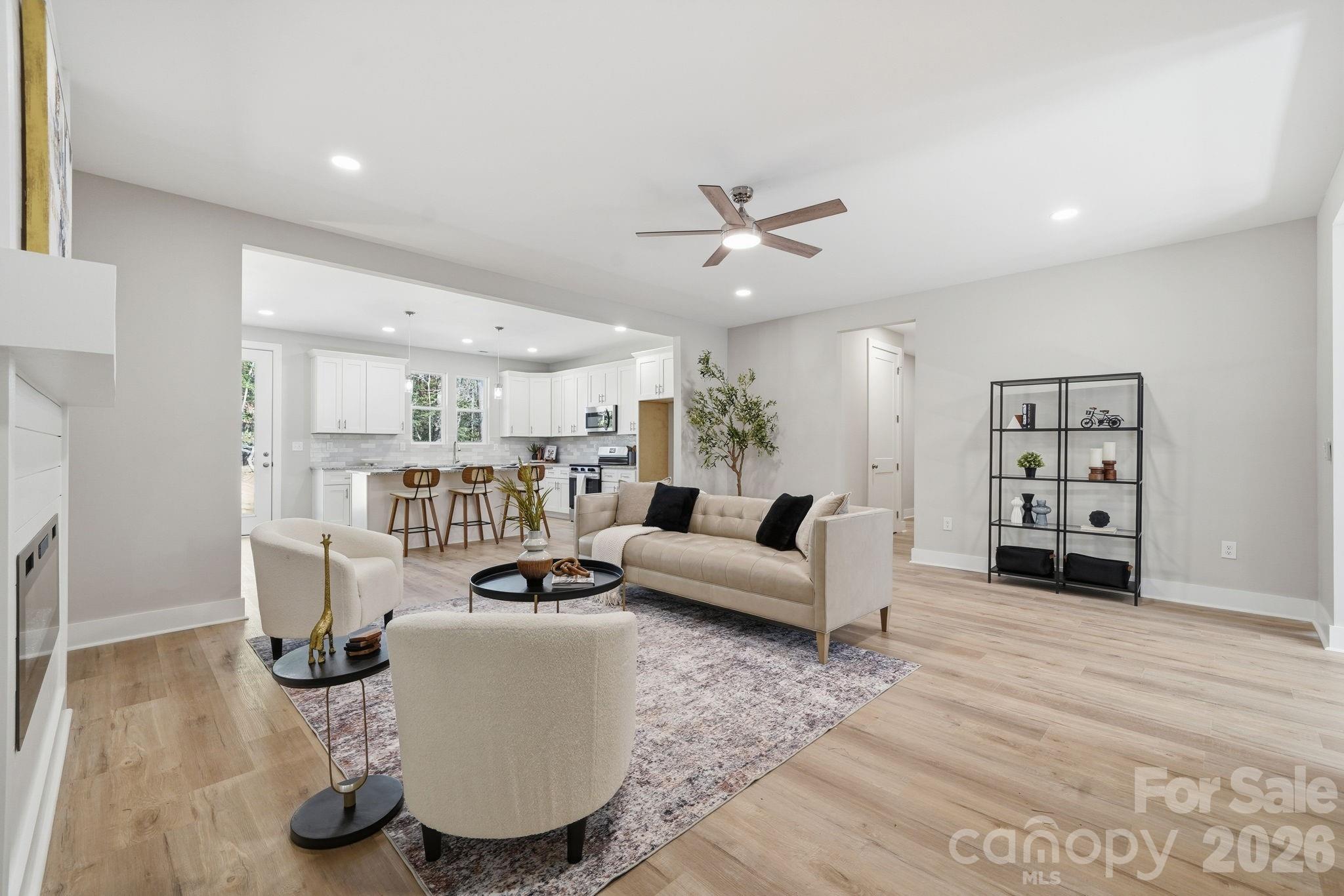 325 Mainsail Road Unit: 5